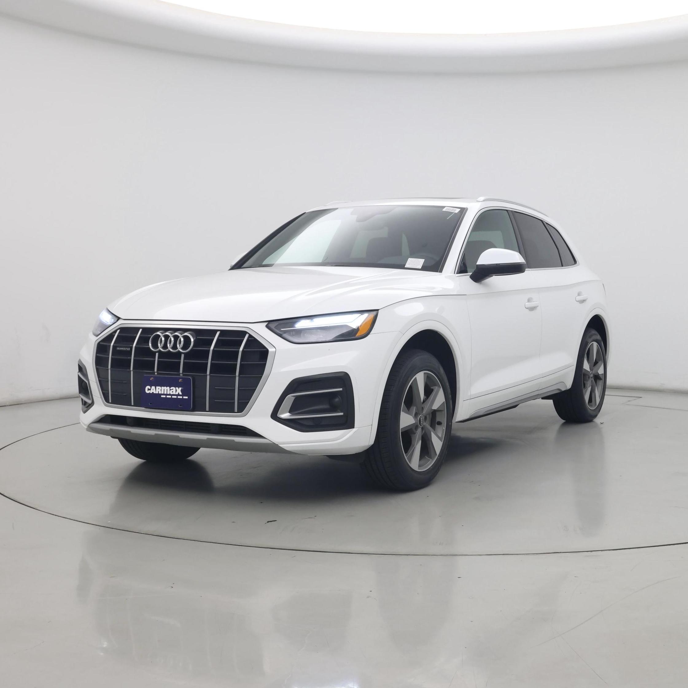 Thumbnail: 2023 Audi Q5 - 4