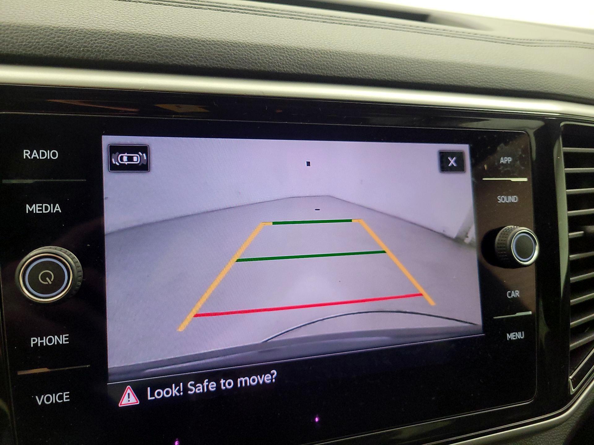 Thumbnail: 2022 Volkswagen Atlas - 14