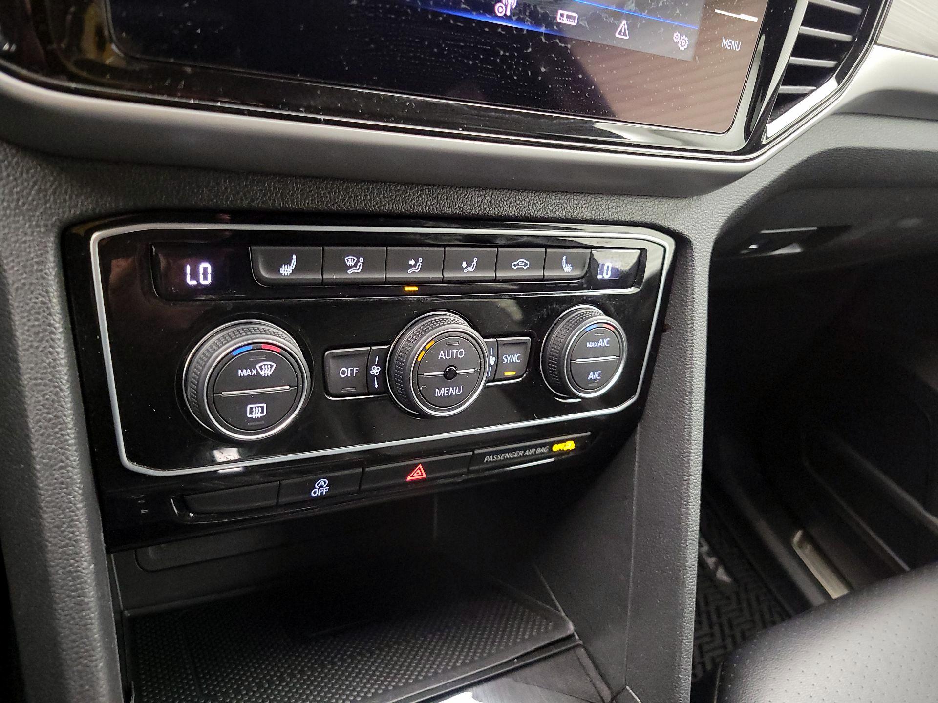 Thumbnail: 2022 Volkswagen Atlas - 16