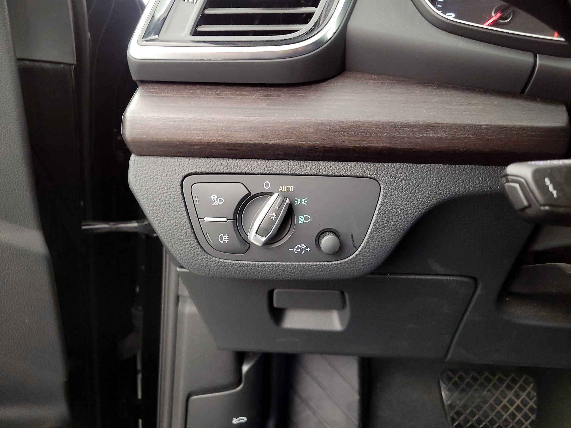 Thumbnail: 2023 Audi Q5 - 13