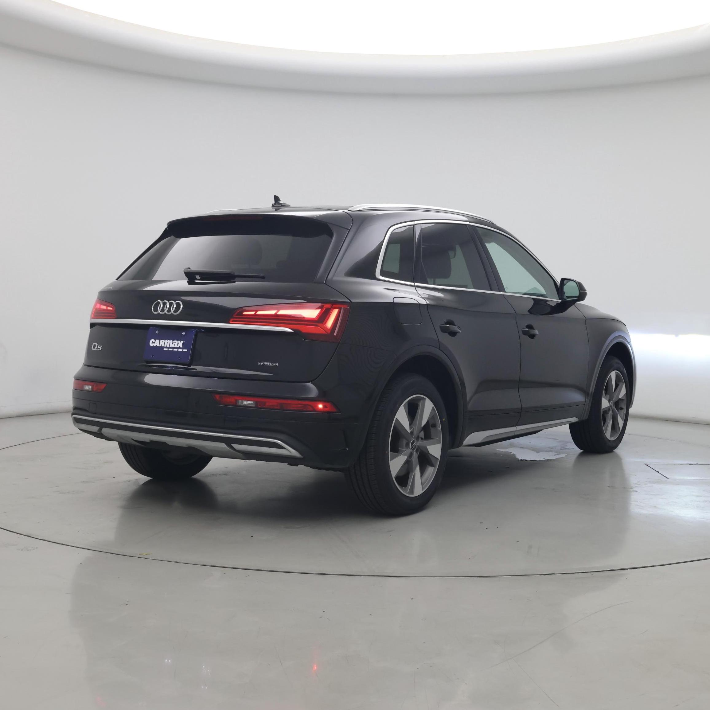 Thumbnail: 2023 Audi Q5 - 8