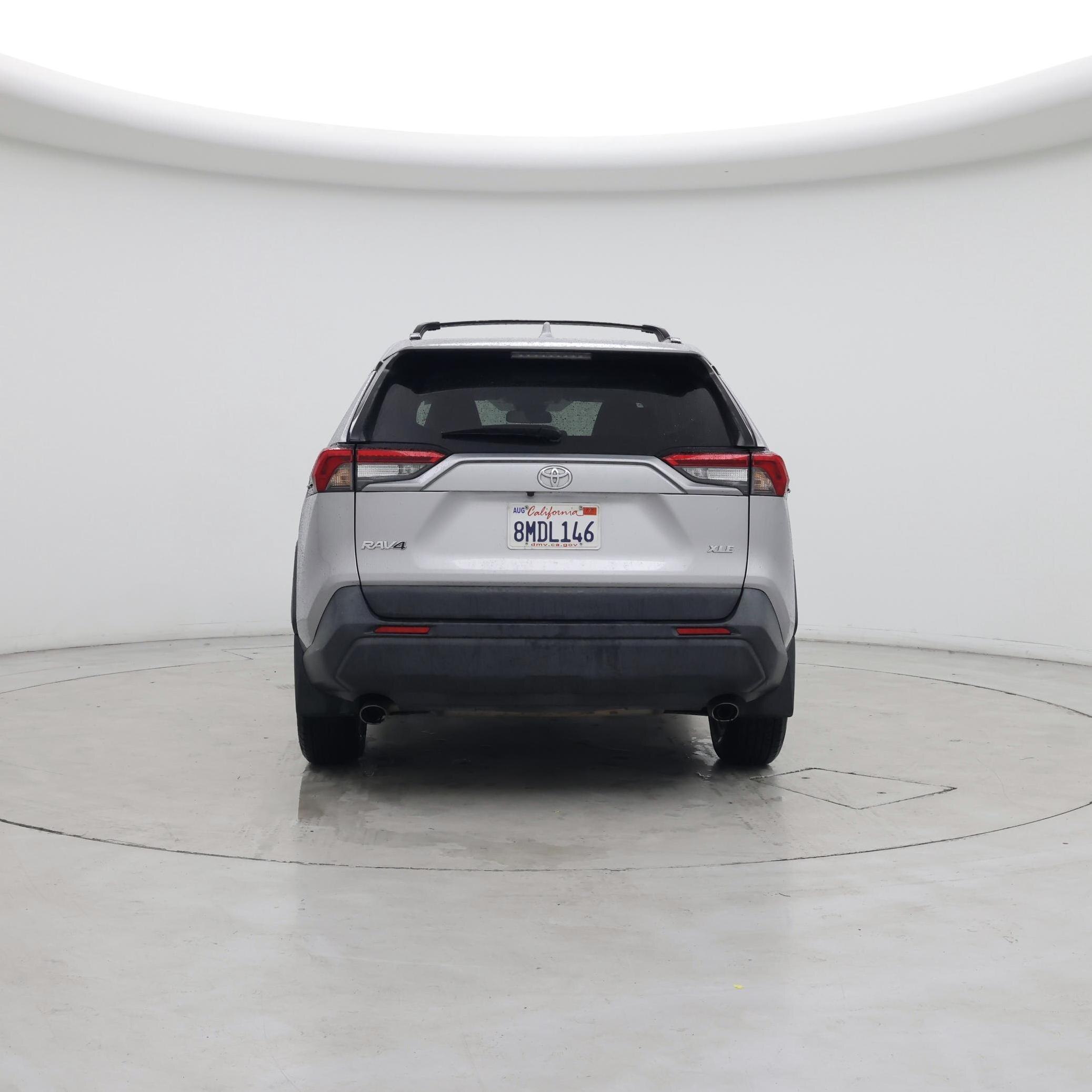 Thumbnail: 2019 Toyota RAV4 - 6