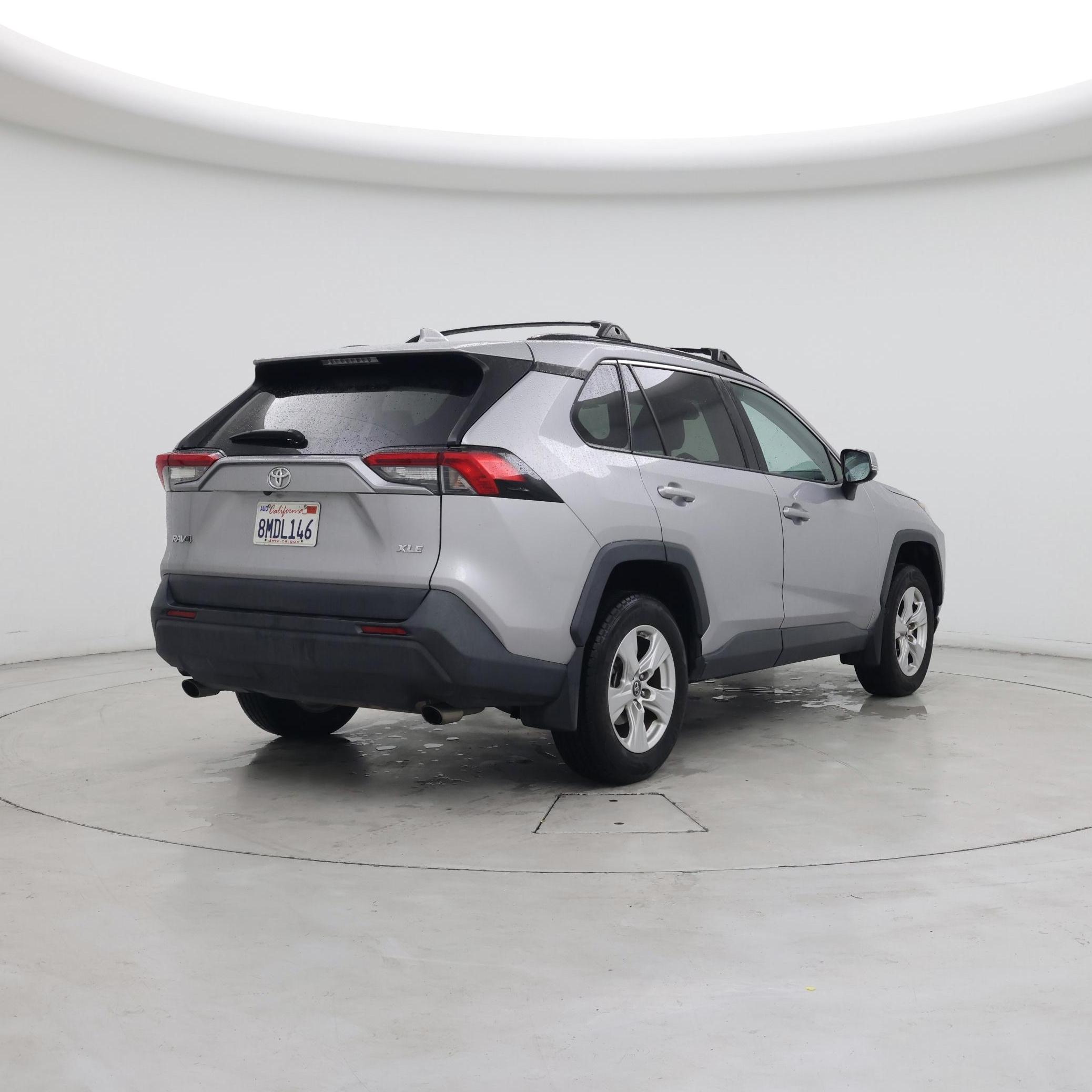 Thumbnail: 2019 Toyota RAV4 - 8