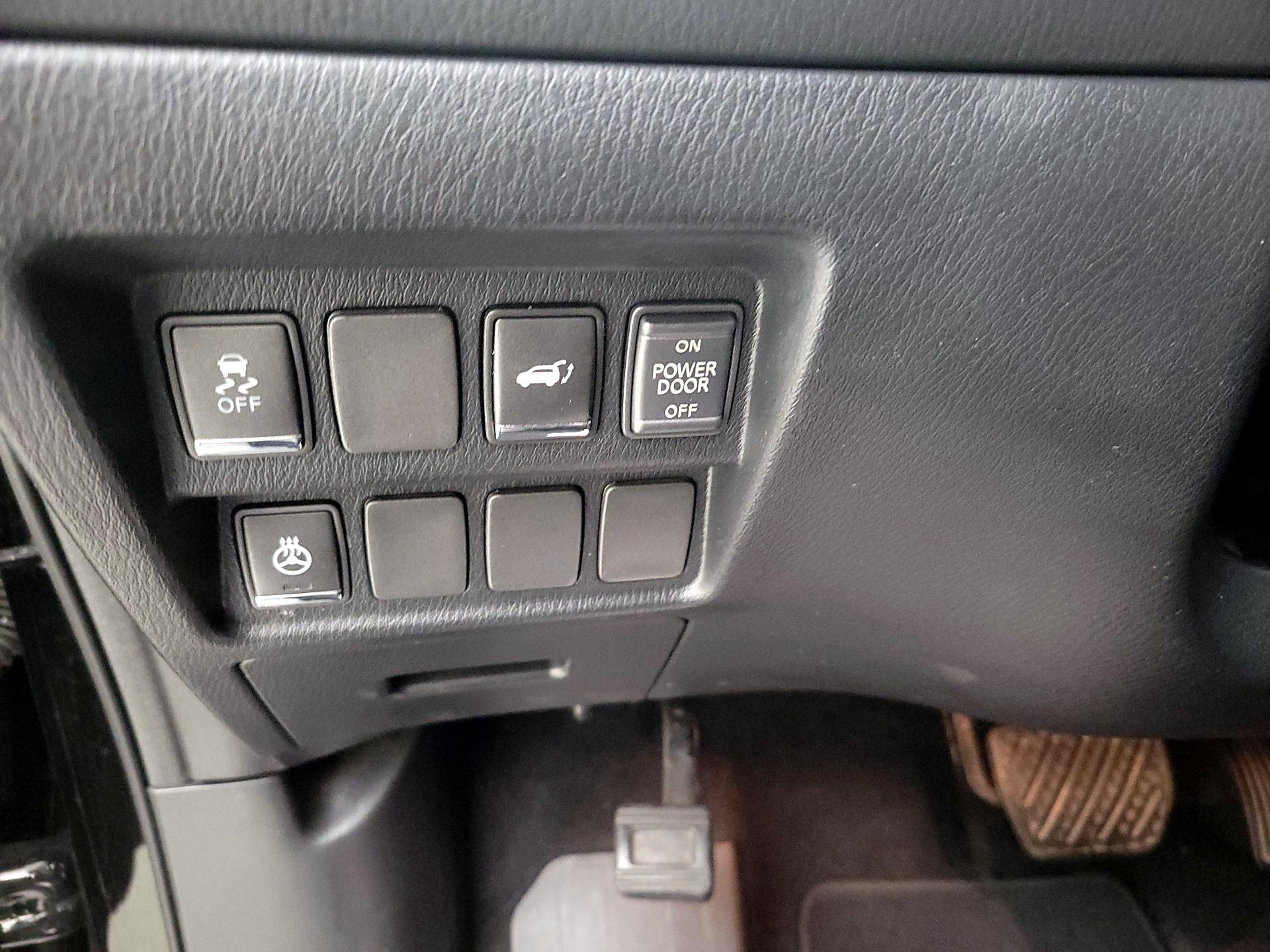 Thumbnail: 2017 INFINITI QX60 - 13