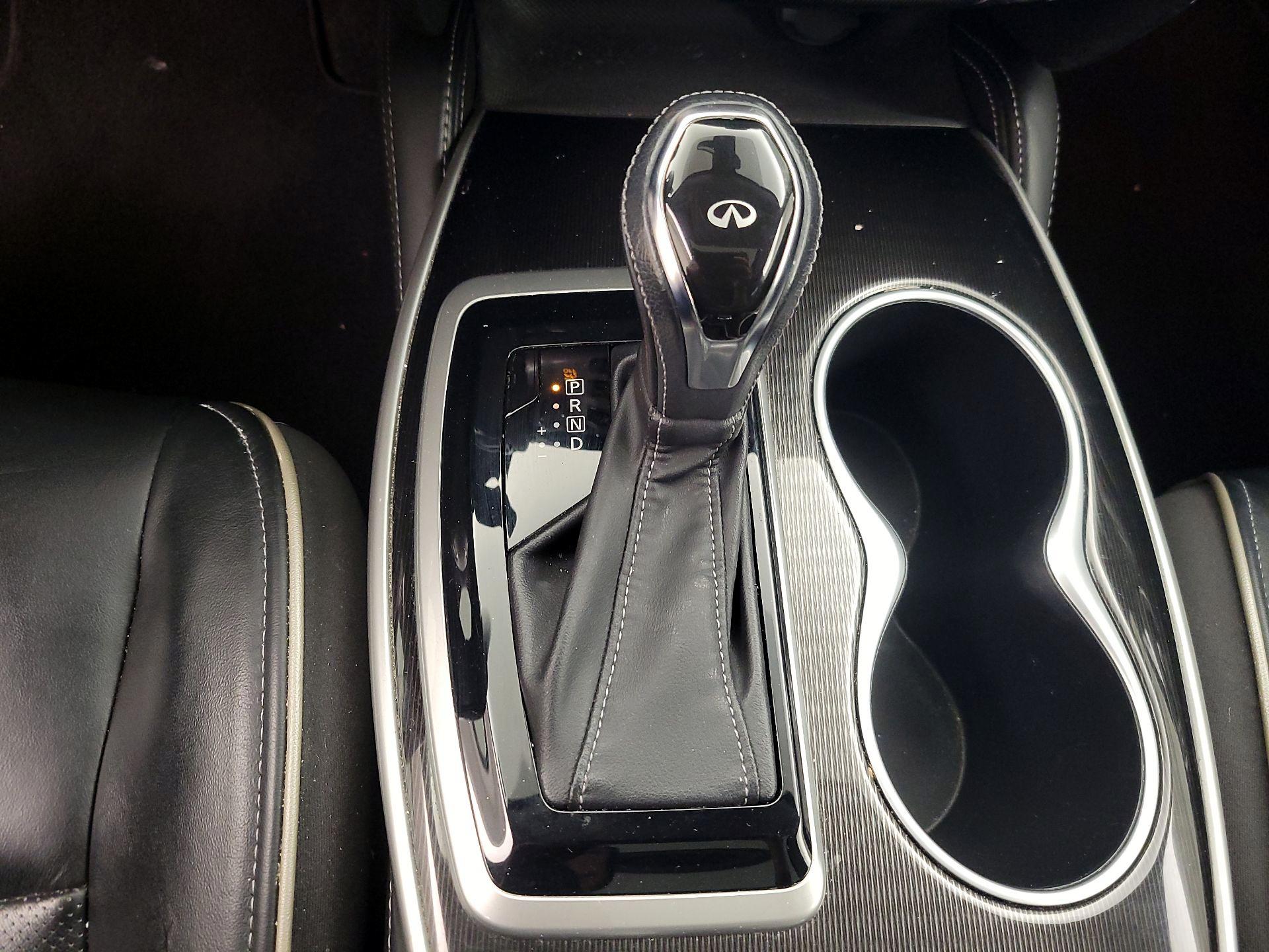 Thumbnail: 2017 INFINITI QX60 - 18