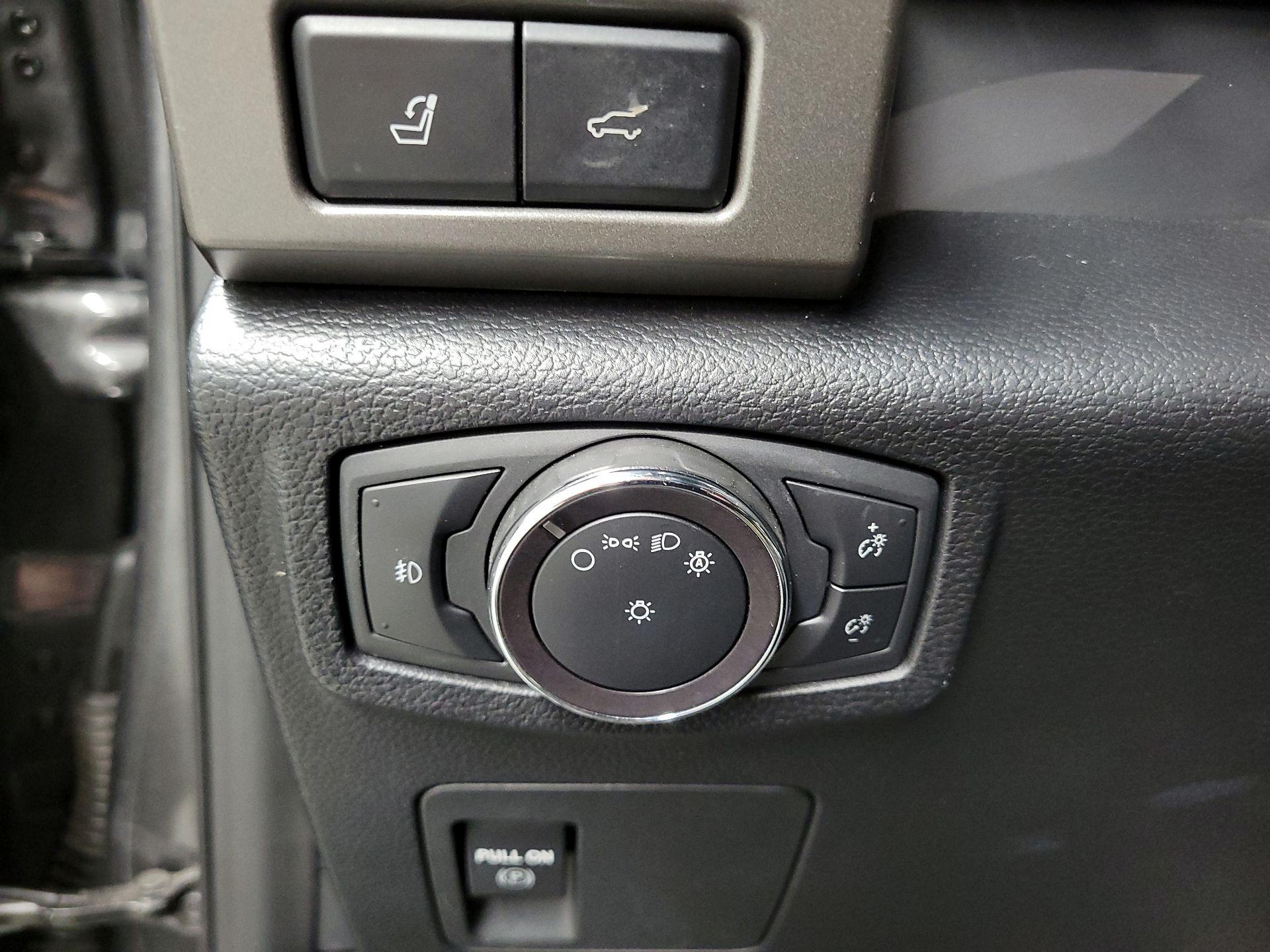 Thumbnail: 2020 Ford Expedition - 13