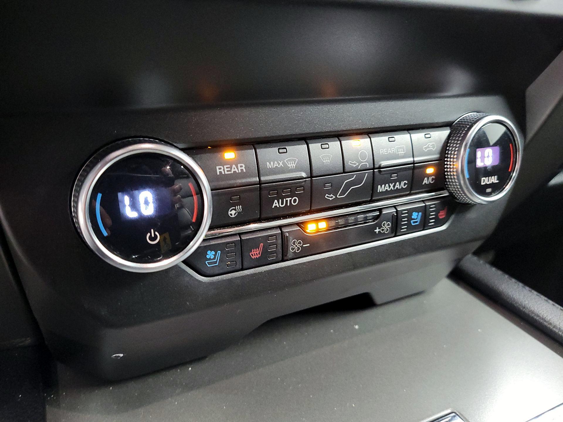 Thumbnail: 2020 Ford Expedition - 17