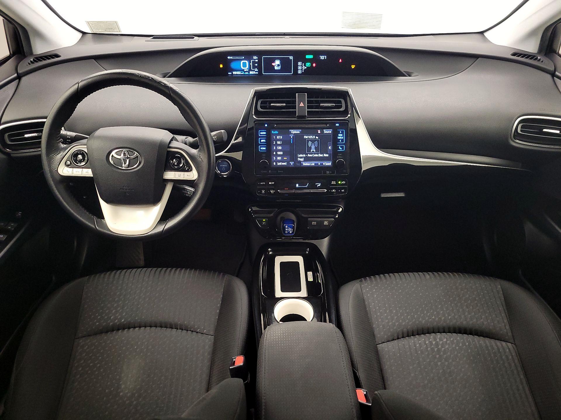 Thumbnail: 2016 Toyota Prius - 9