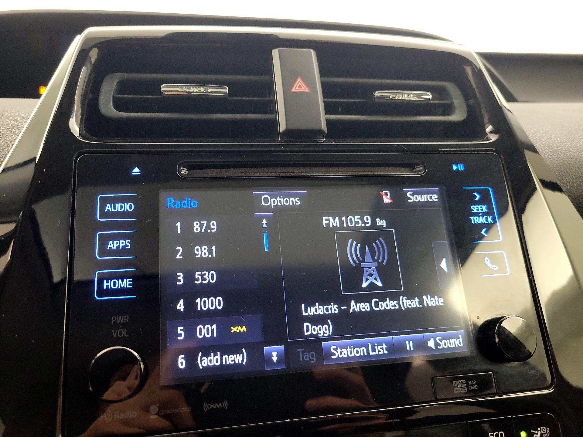 Thumbnail: 2016 Toyota Prius - 16