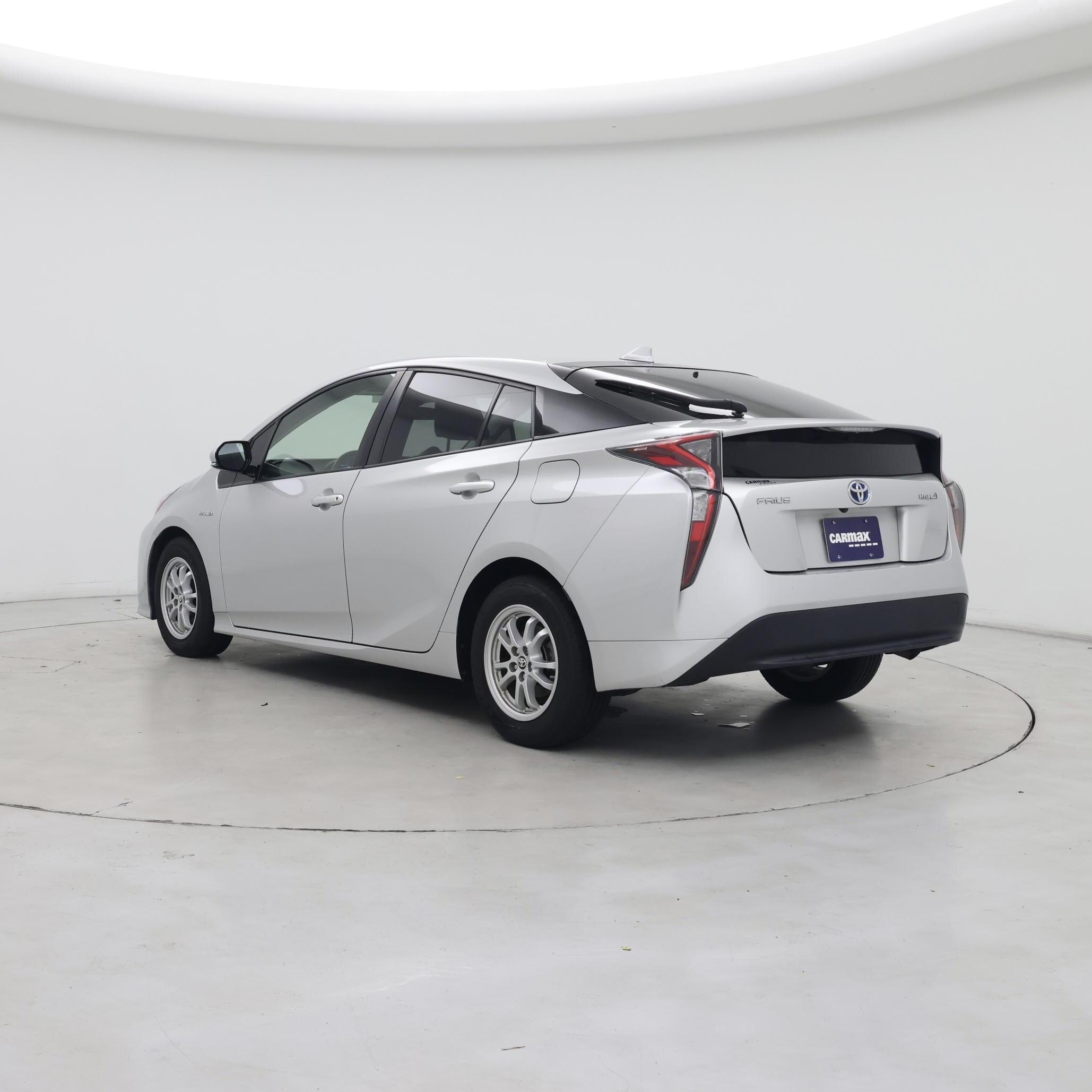 Thumbnail: 2016 Toyota Prius - 2
