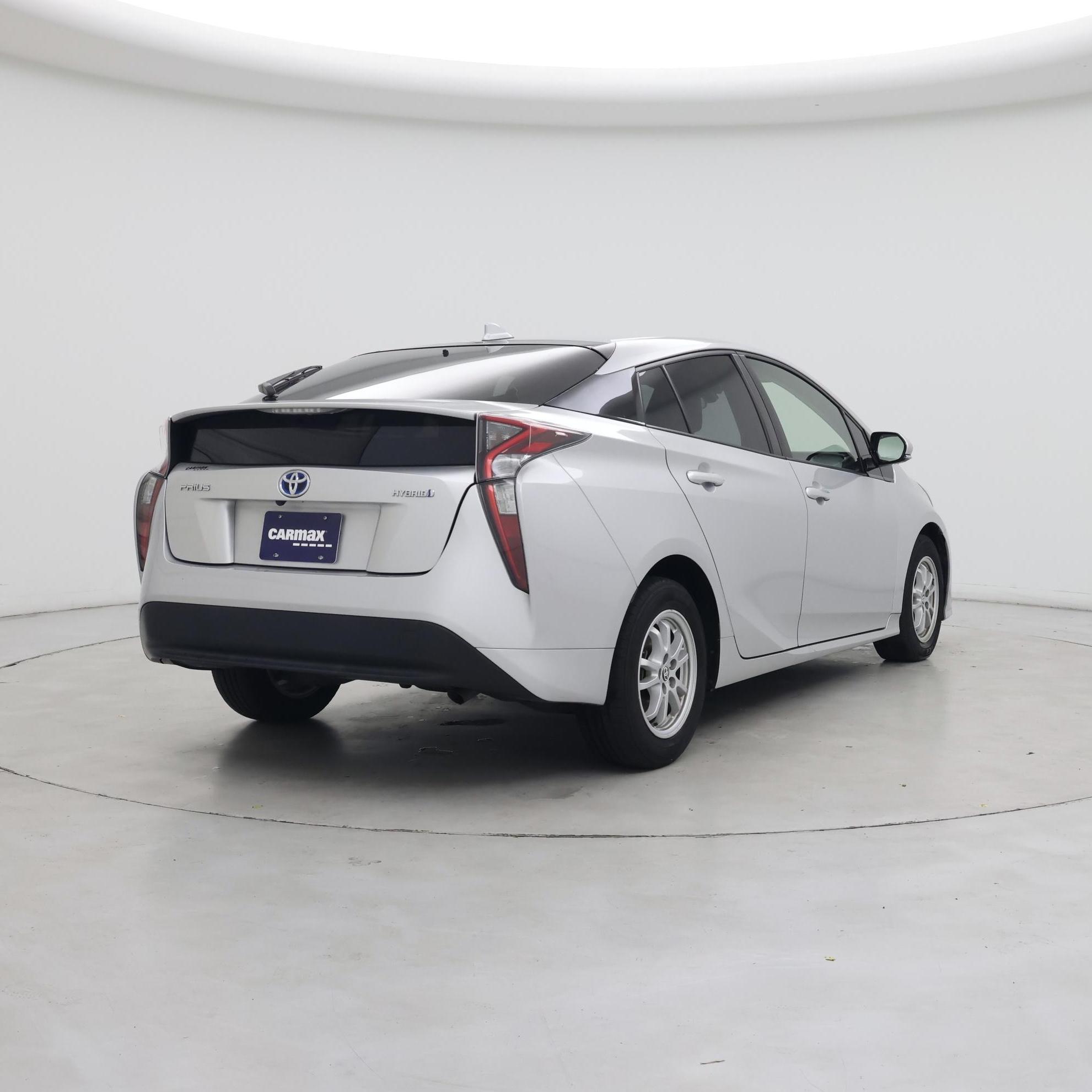 Thumbnail: 2016 Toyota Prius - 8