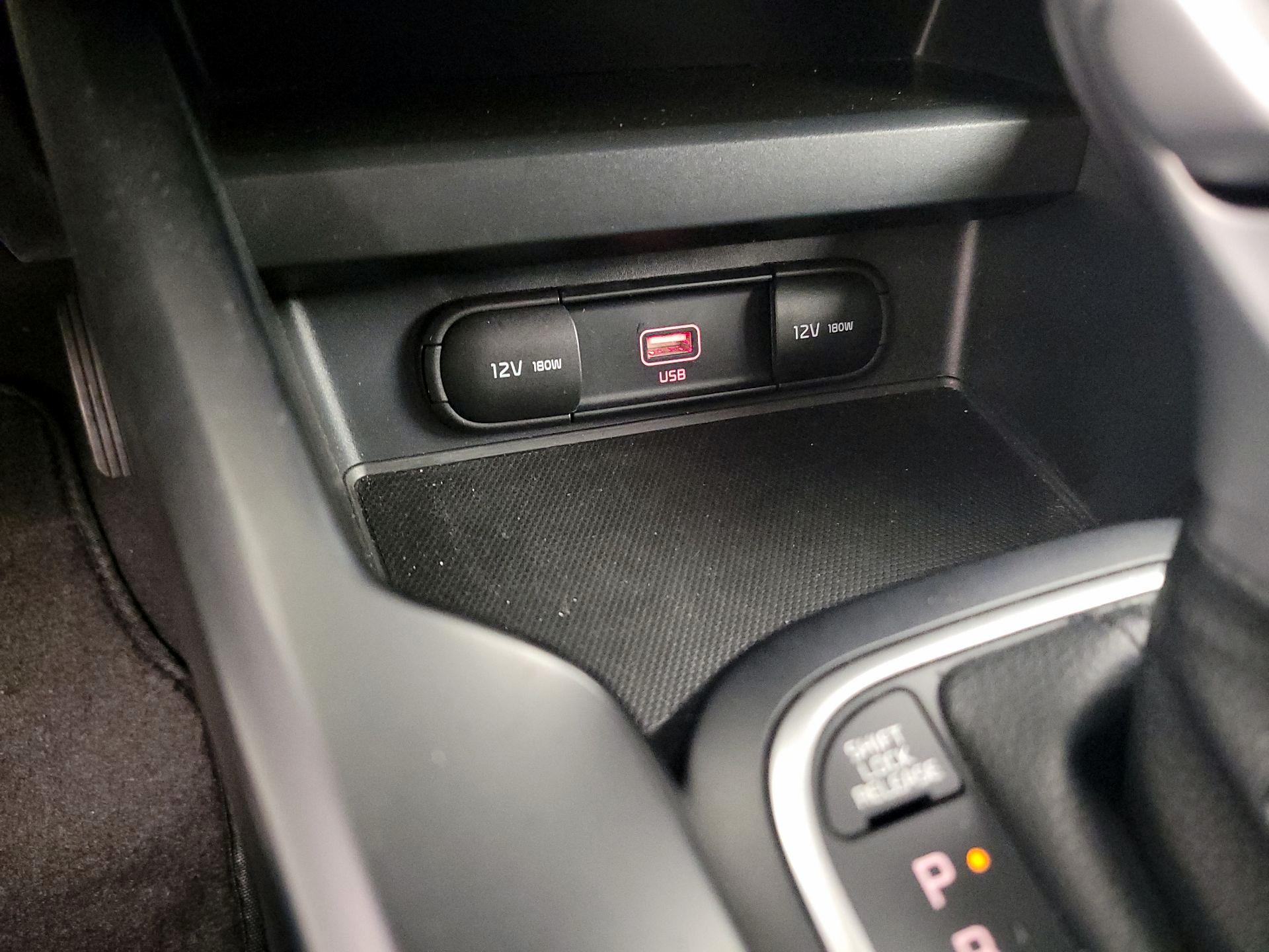 Thumbnail: 2022 Kia Soul - 18