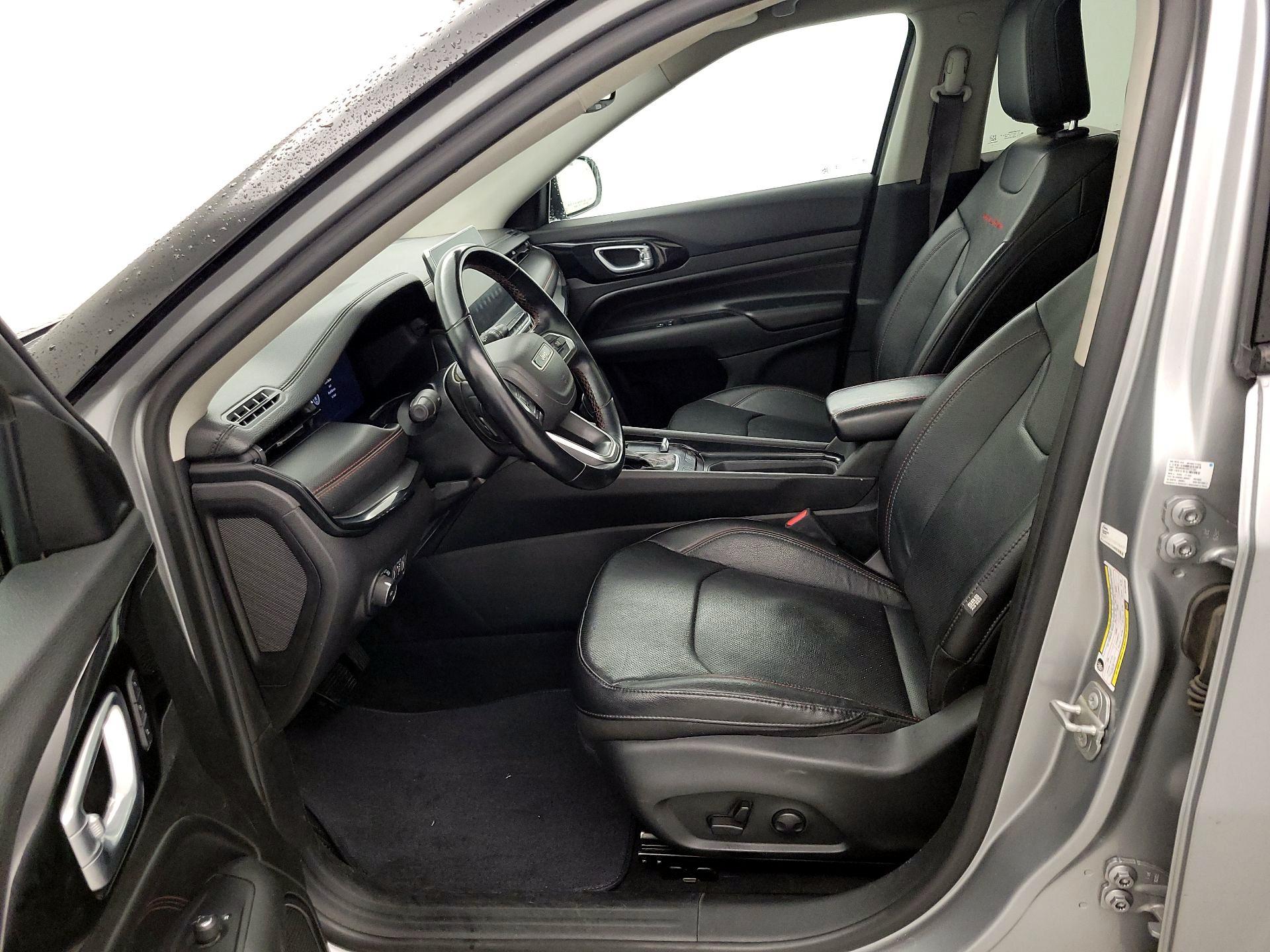 Thumbnail: 2022 Jeep Compass - 11