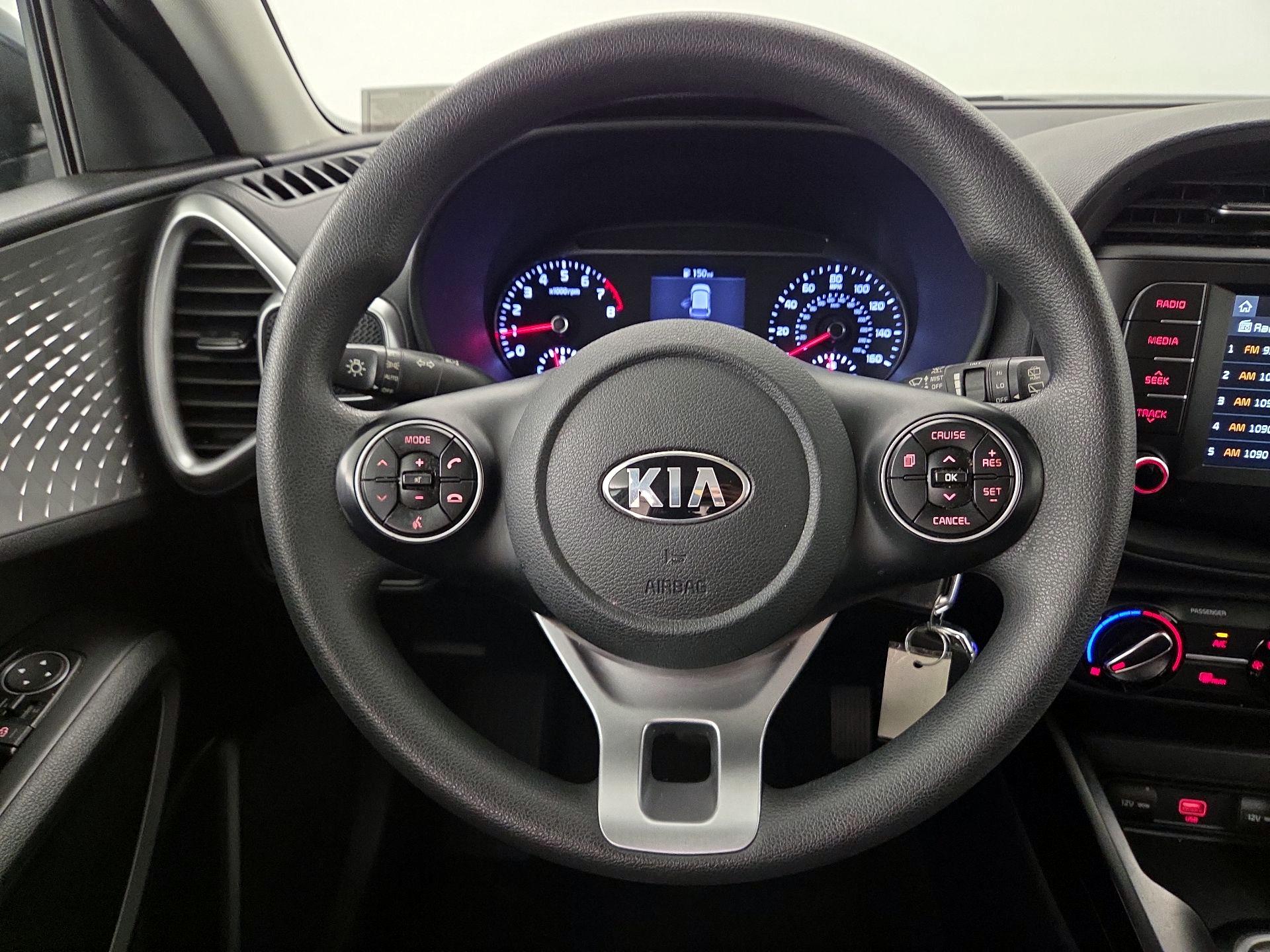 Thumbnail: 2020 Kia Soul - 10