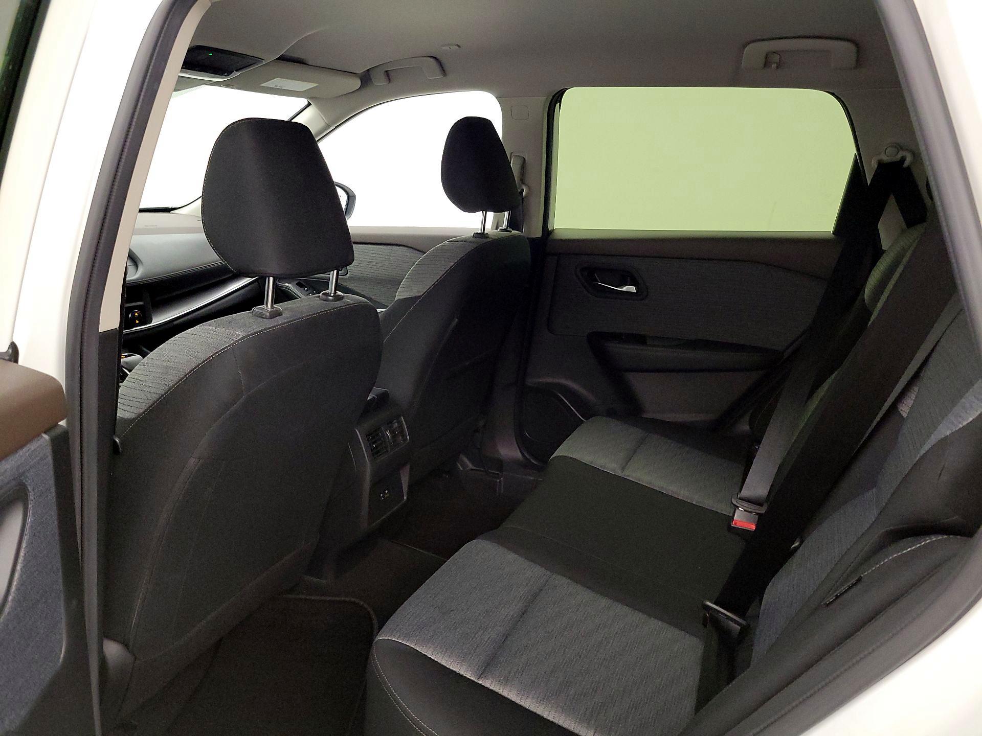 Thumbnail: 2023 Nissan Rogue - 19