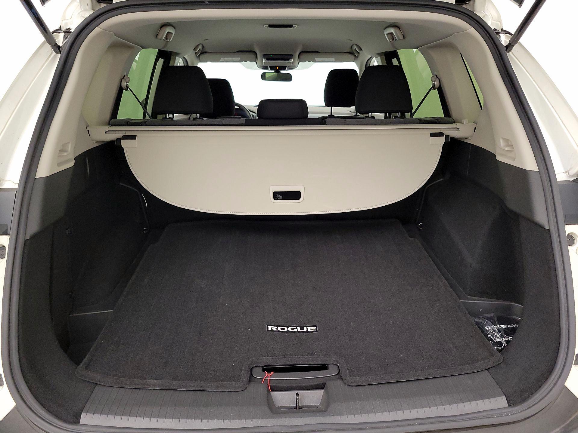 Thumbnail: 2023 Nissan Rogue - 20