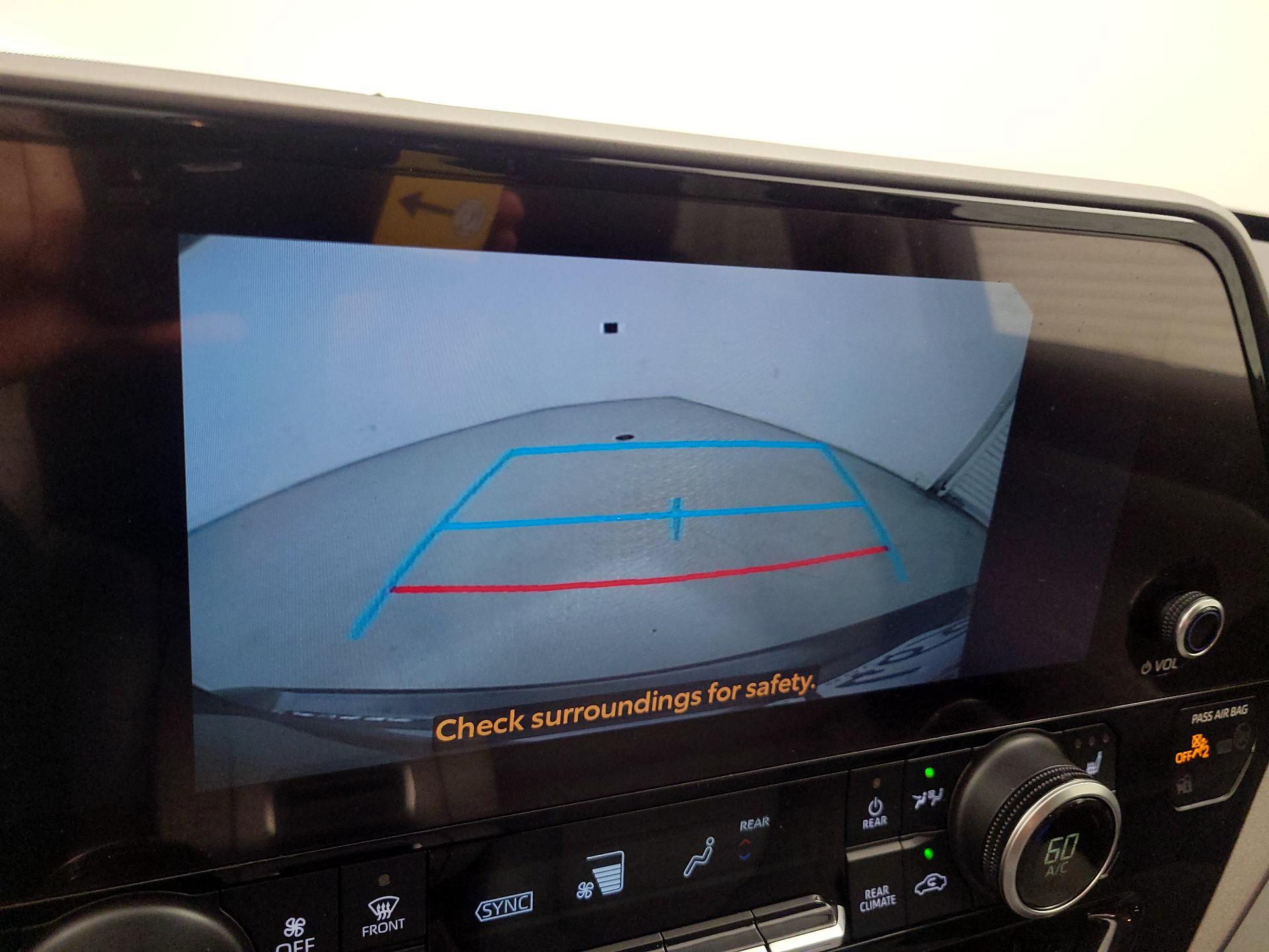 Thumbnail: 2023 Toyota Highlander - 14