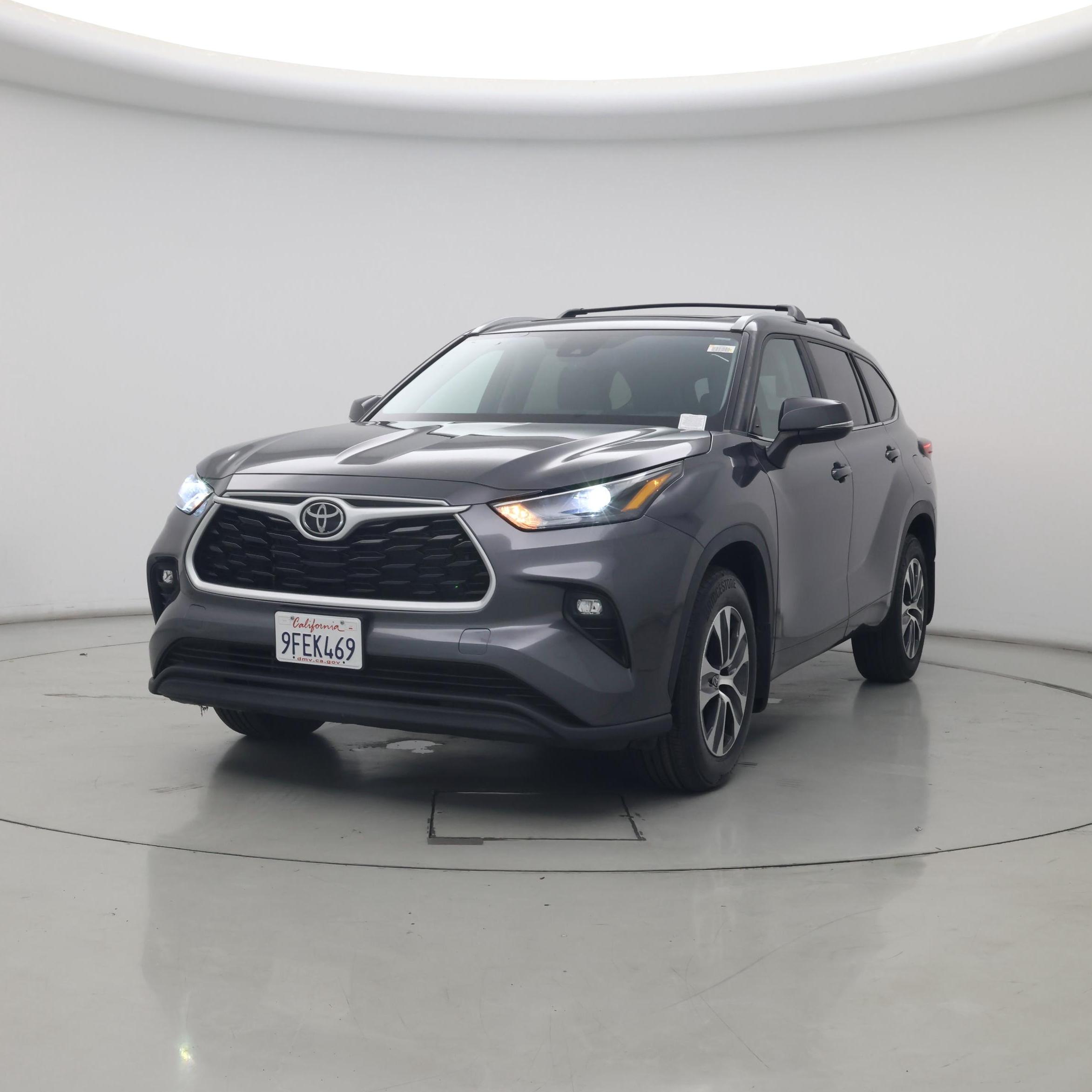 Thumbnail: 2023 Toyota Highlander - 4