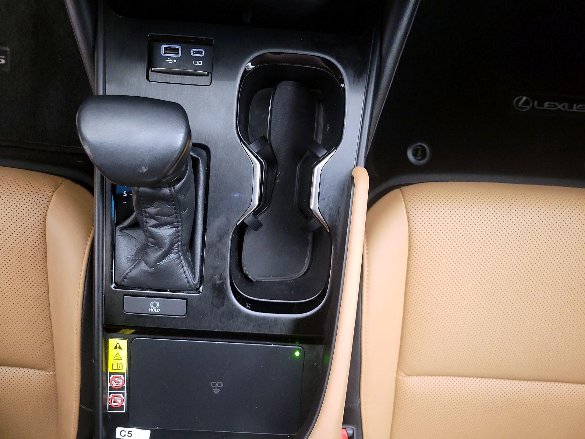 Thumbnail: 2023 Lexus ES - 17