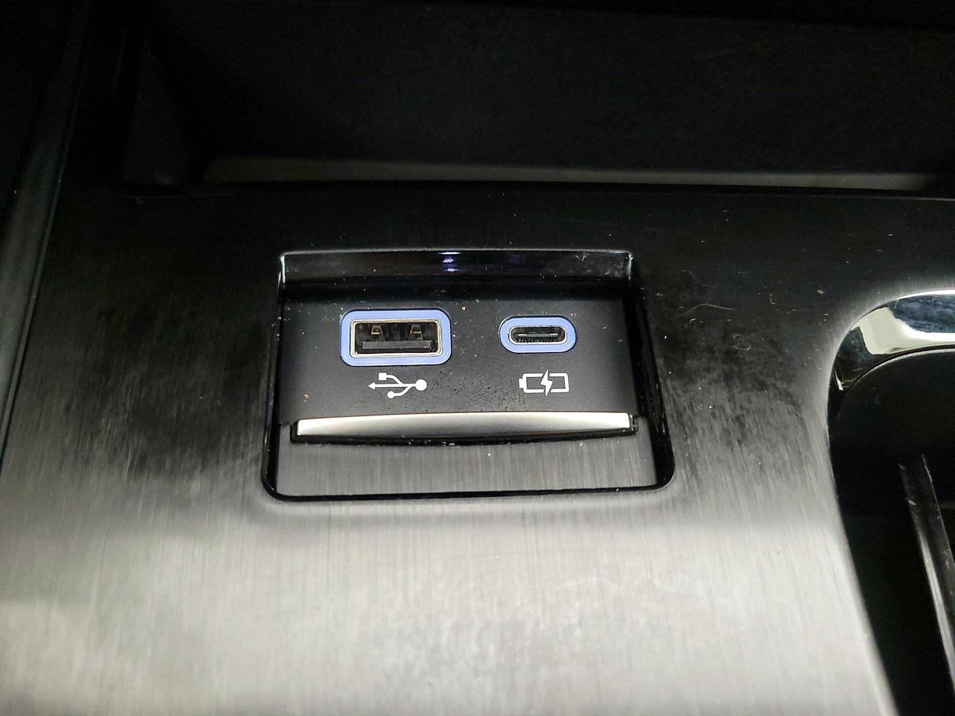 Thumbnail: 2023 Lexus ES - 18