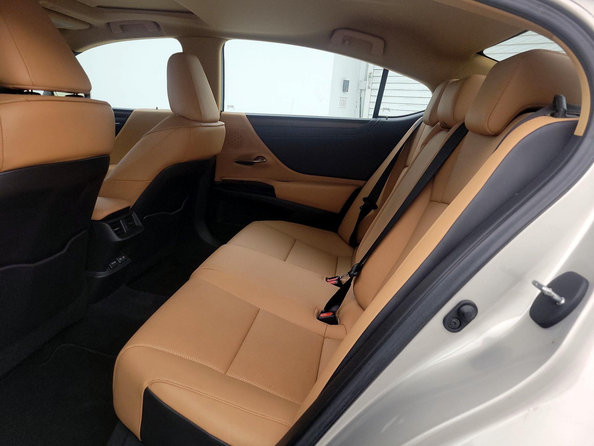 Thumbnail: 2023 Lexus ES - 19