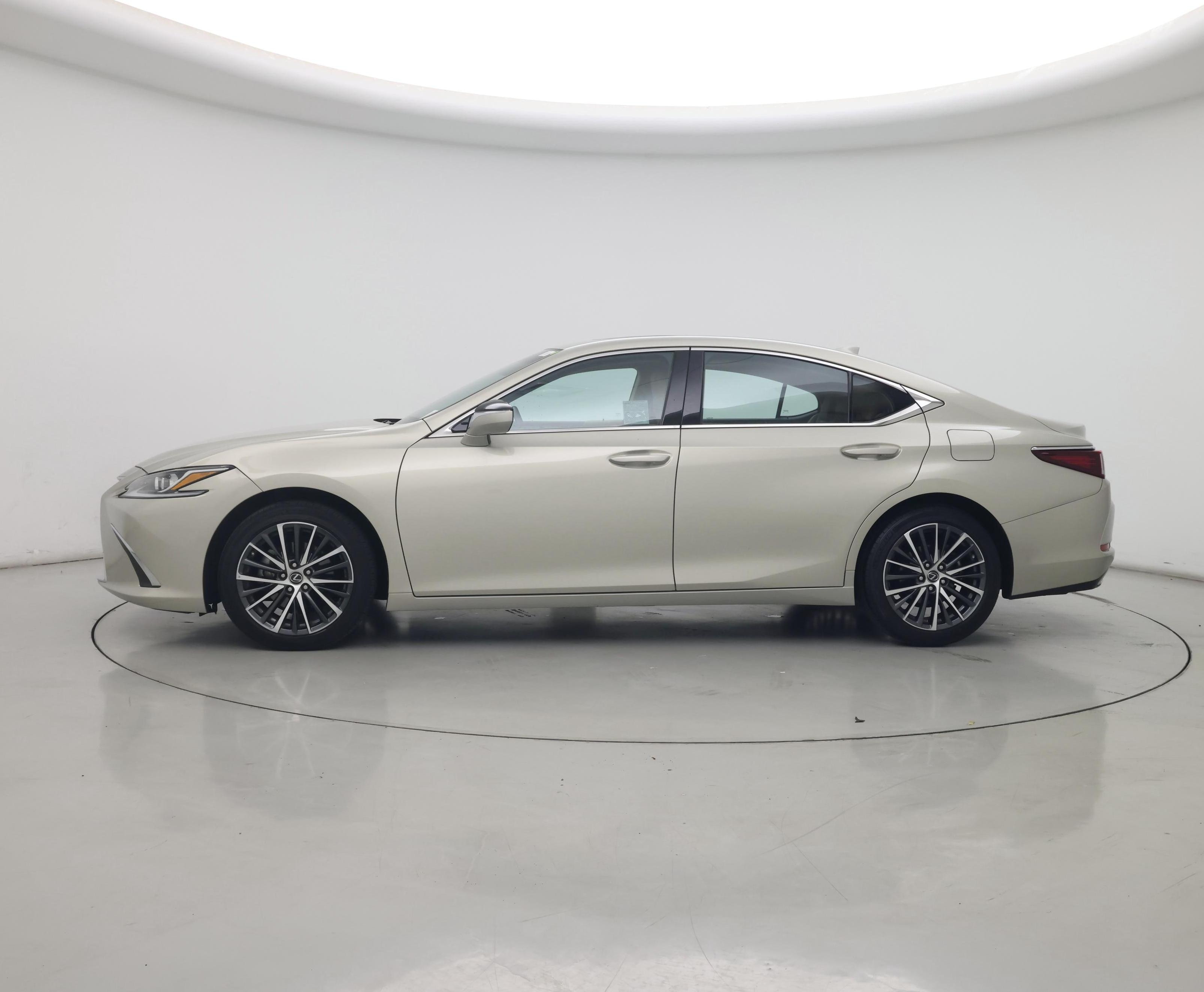 Thumbnail: 2023 Lexus ES - 3