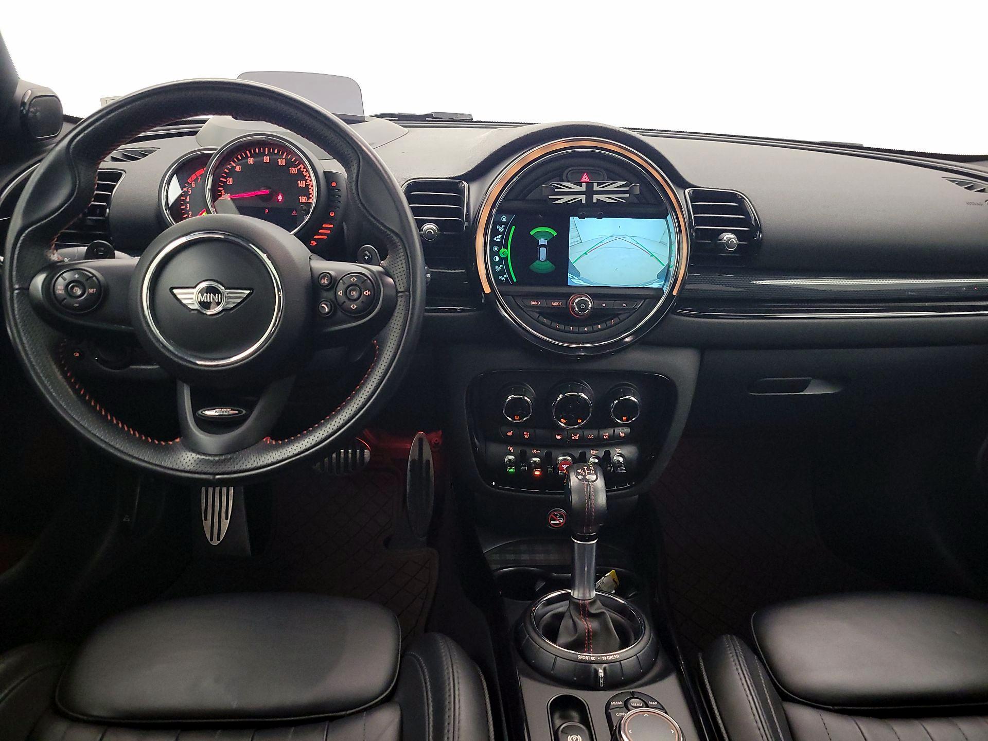 Thumbnail: 2017 MINI Cooper Clubman - 9