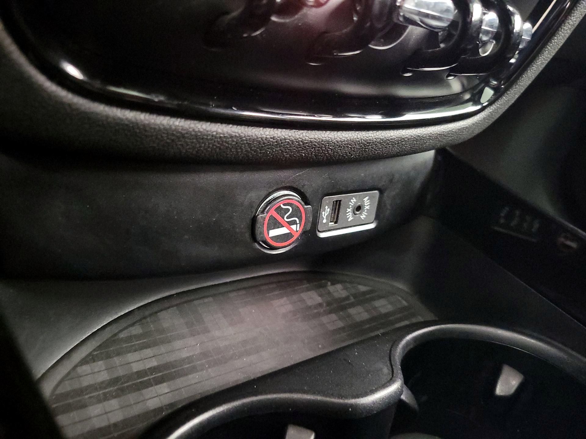 Thumbnail: 2017 MINI Cooper Clubman - 18