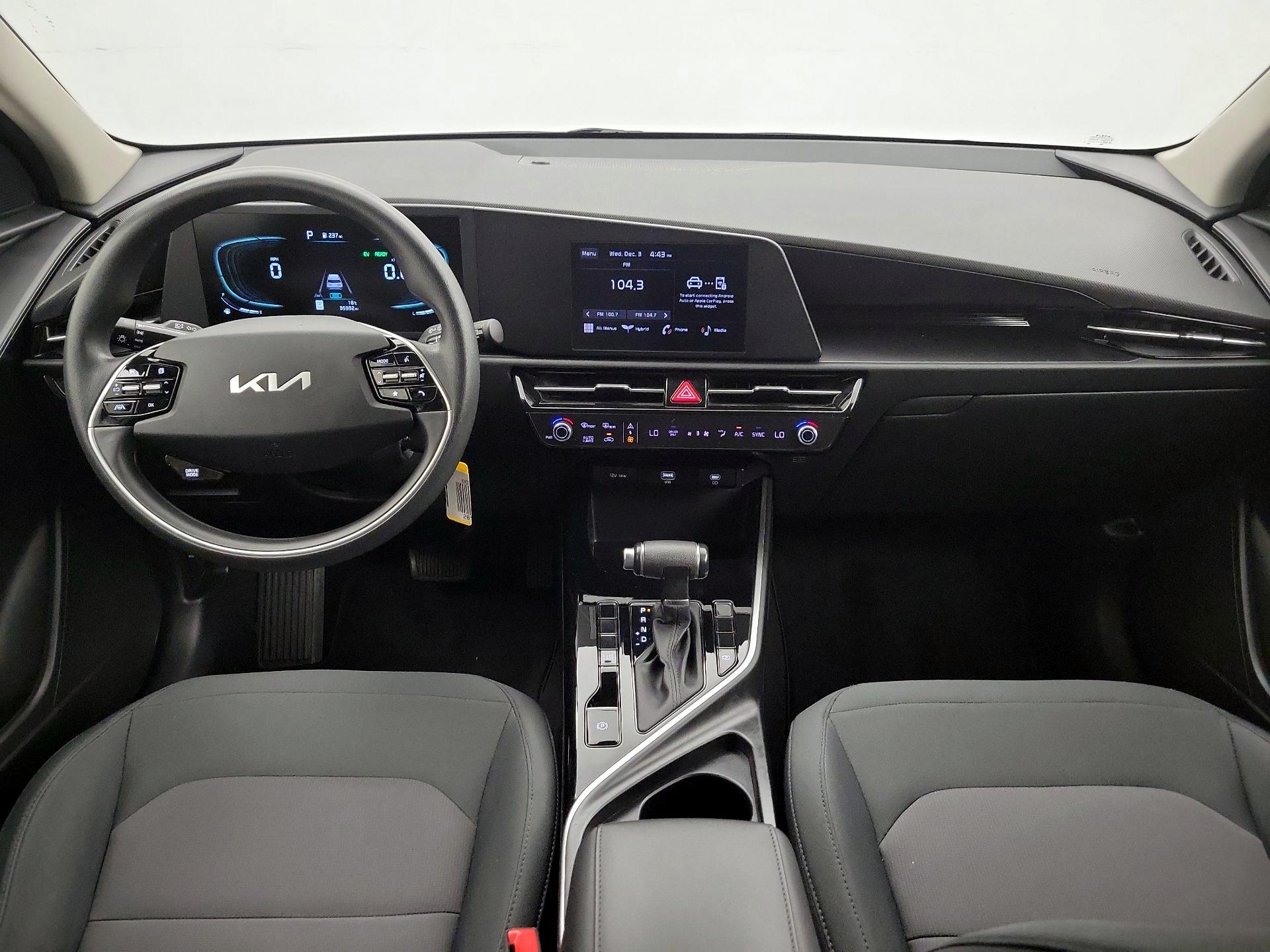 Thumbnail: 2023 Kia Niro - 9