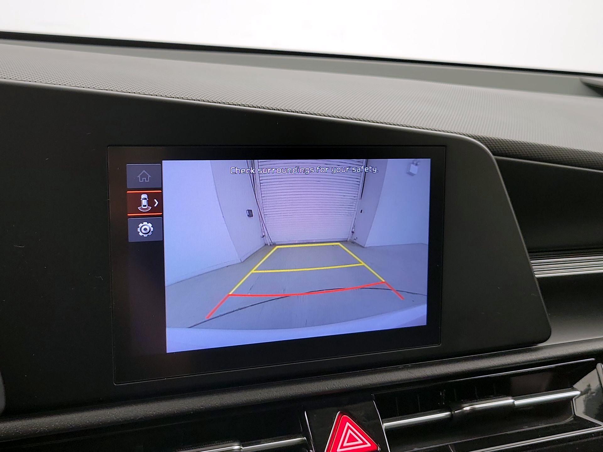 Thumbnail: 2023 Kia Niro - 14