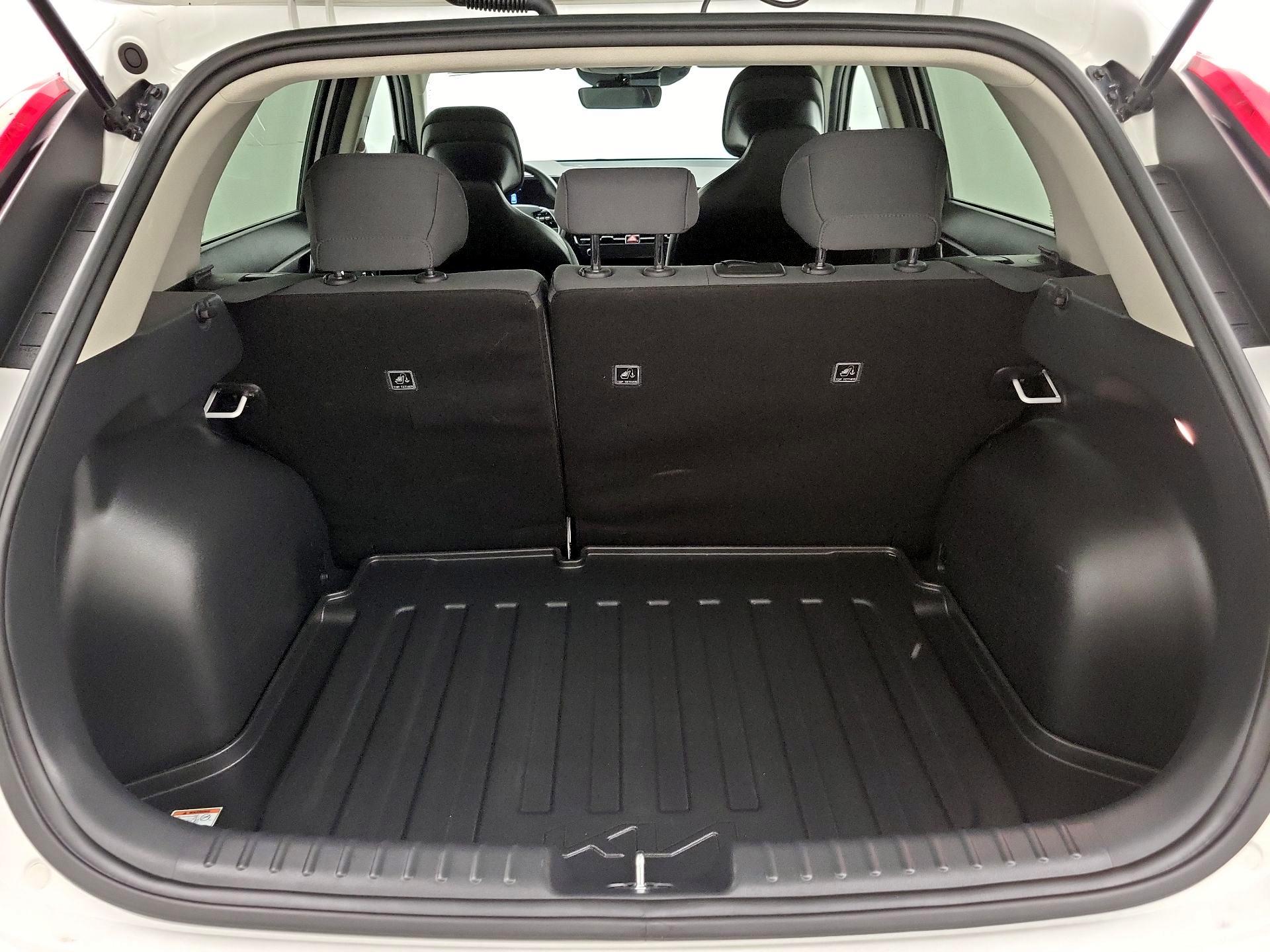 Thumbnail: 2023 Kia Niro - 20