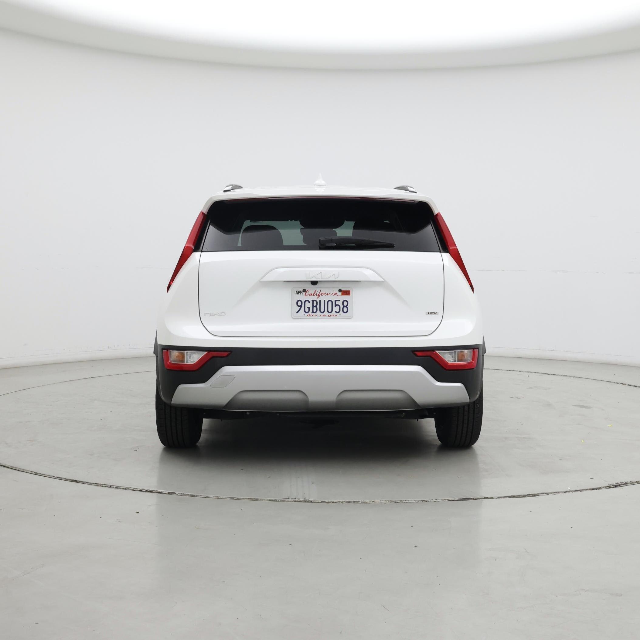 Thumbnail: 2023 Kia Niro - 6