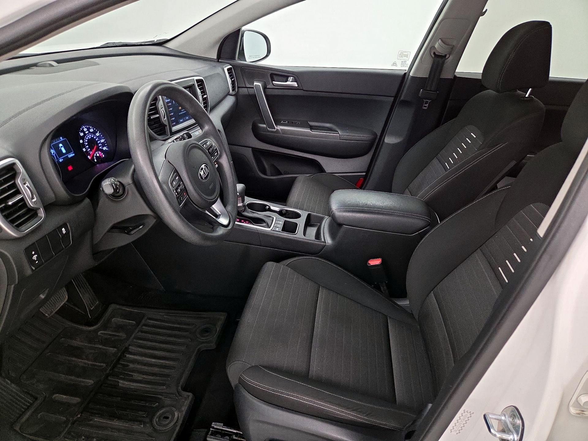 Thumbnail: 2017 Kia Sportage - 11