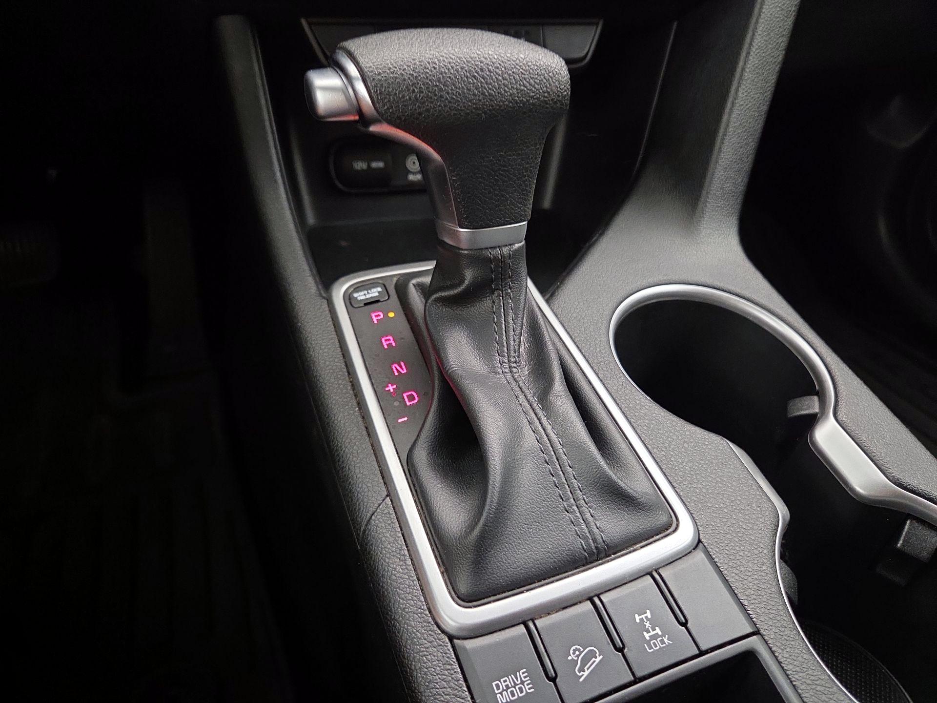 Thumbnail: 2017 Kia Sportage - 17