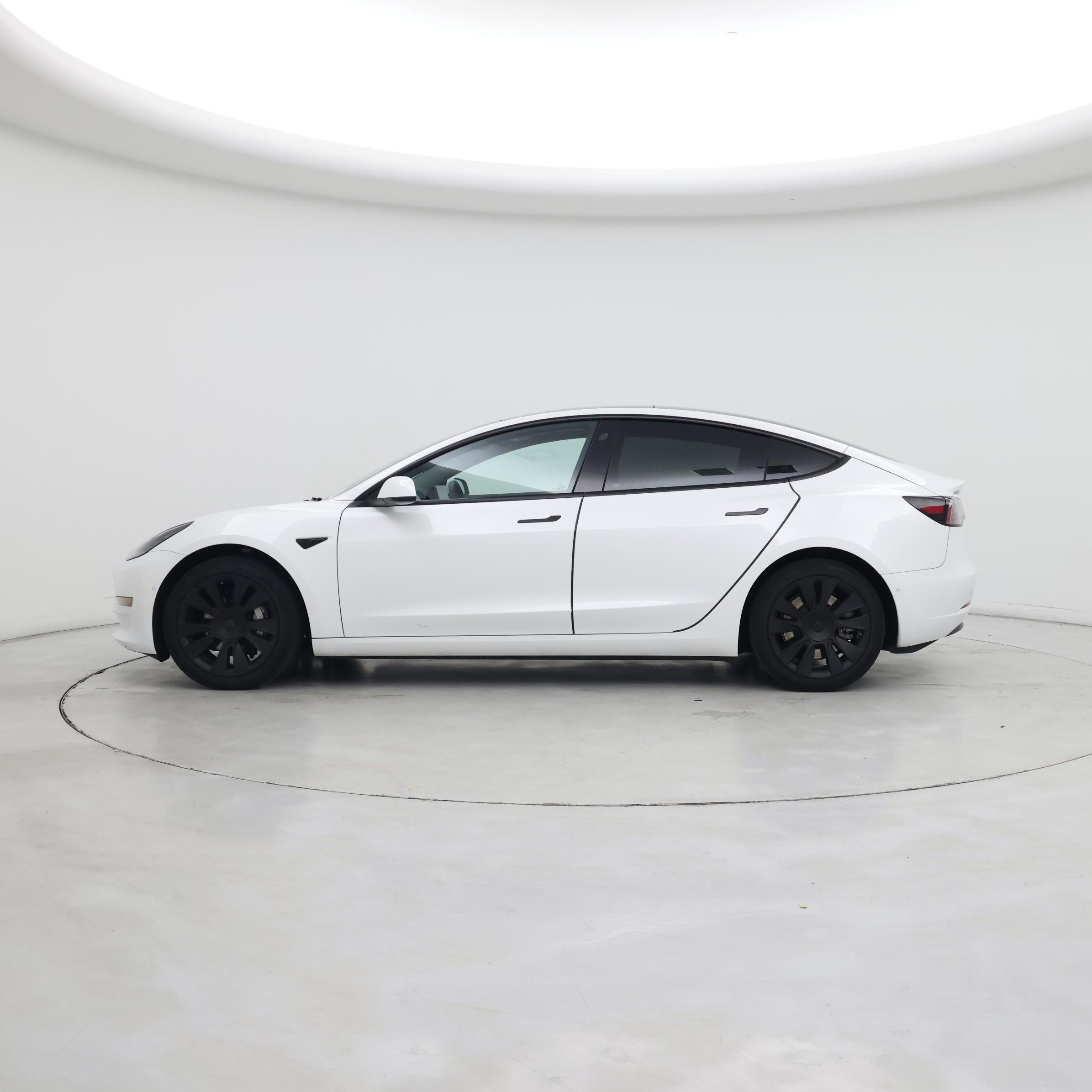 Thumbnail: 2022 Tesla Model 3 - 3