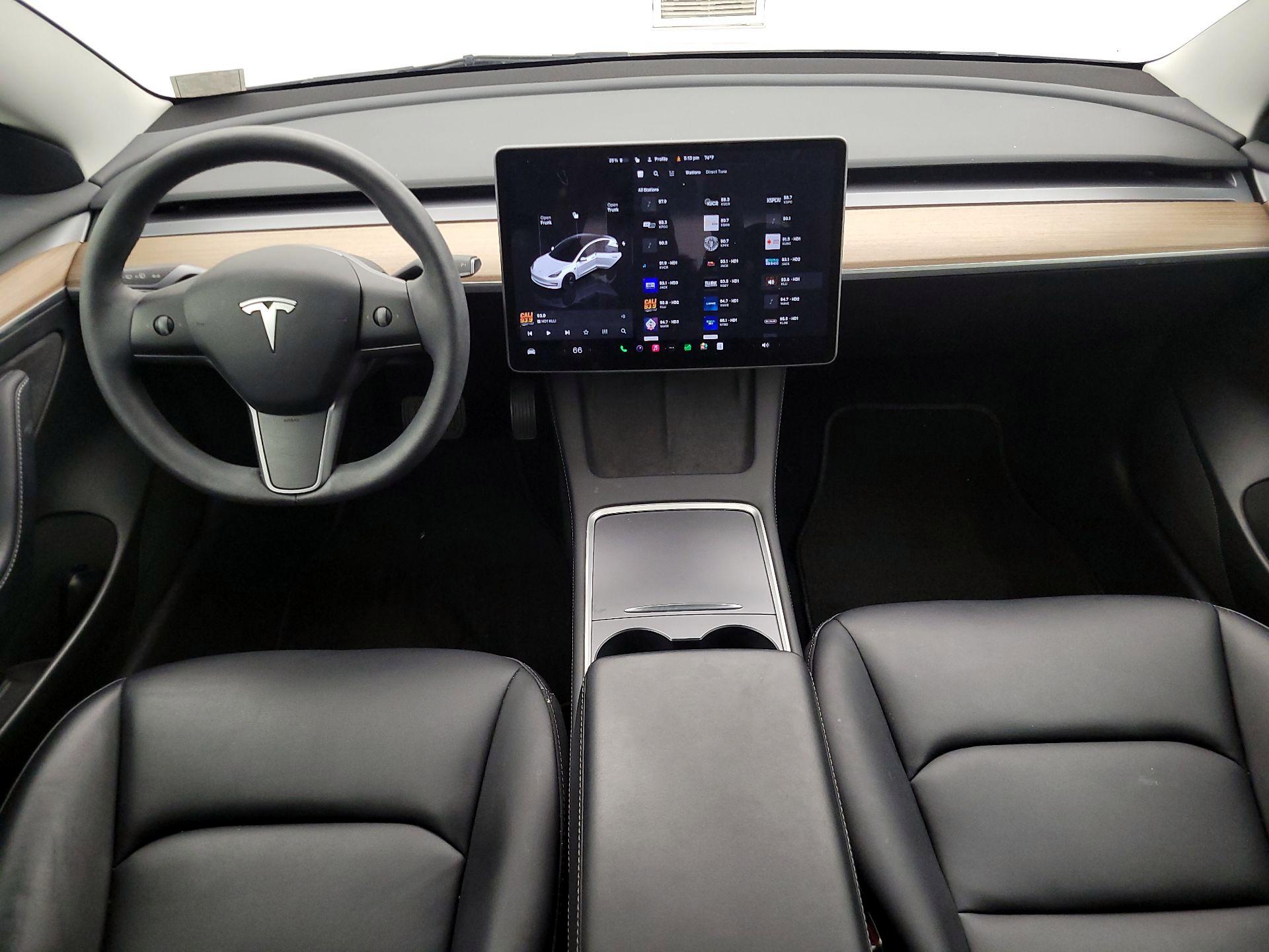 Thumbnail: 2023 Tesla Model 3 - 9