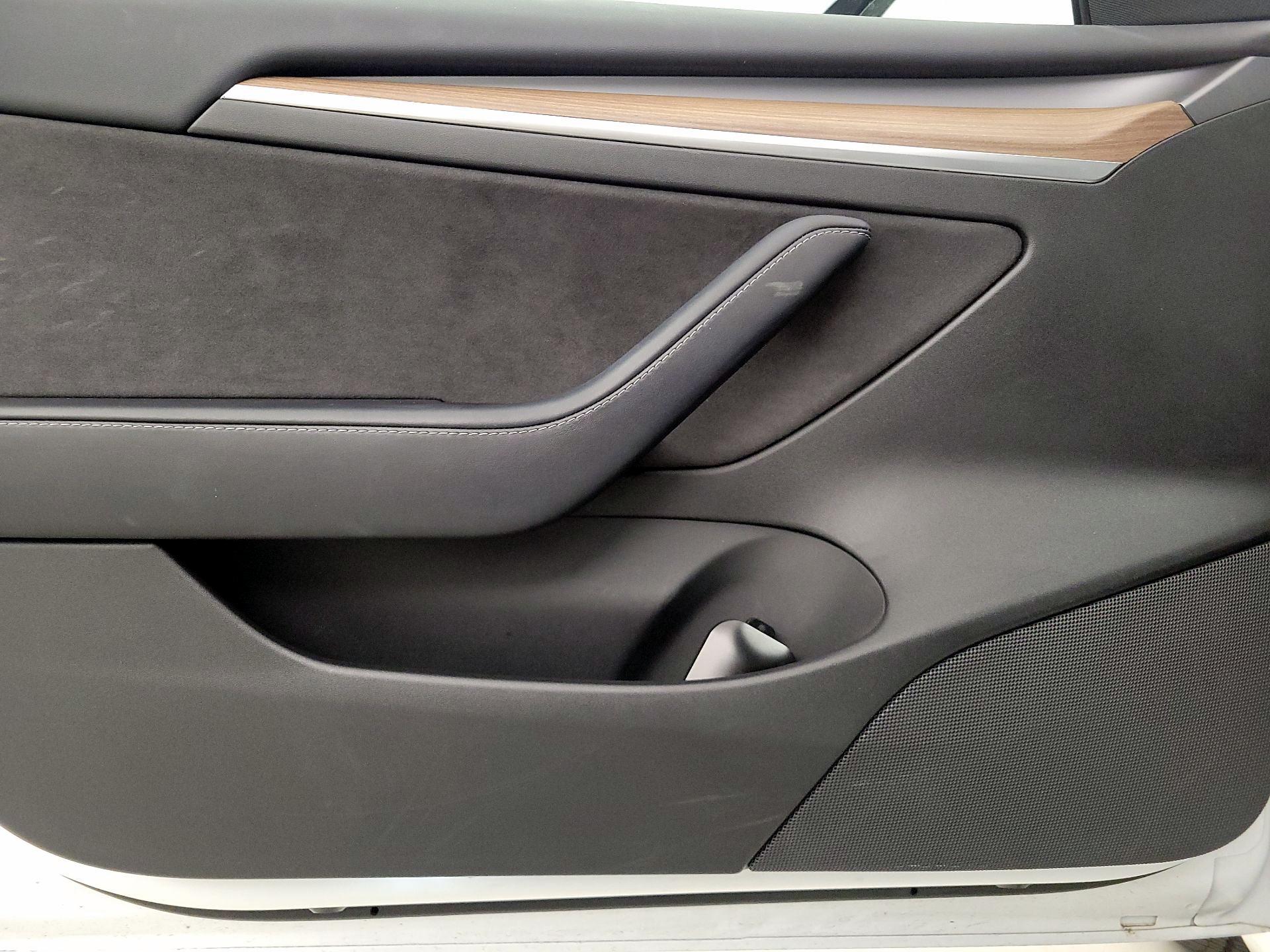 Thumbnail: 2023 Tesla Model 3 - 12