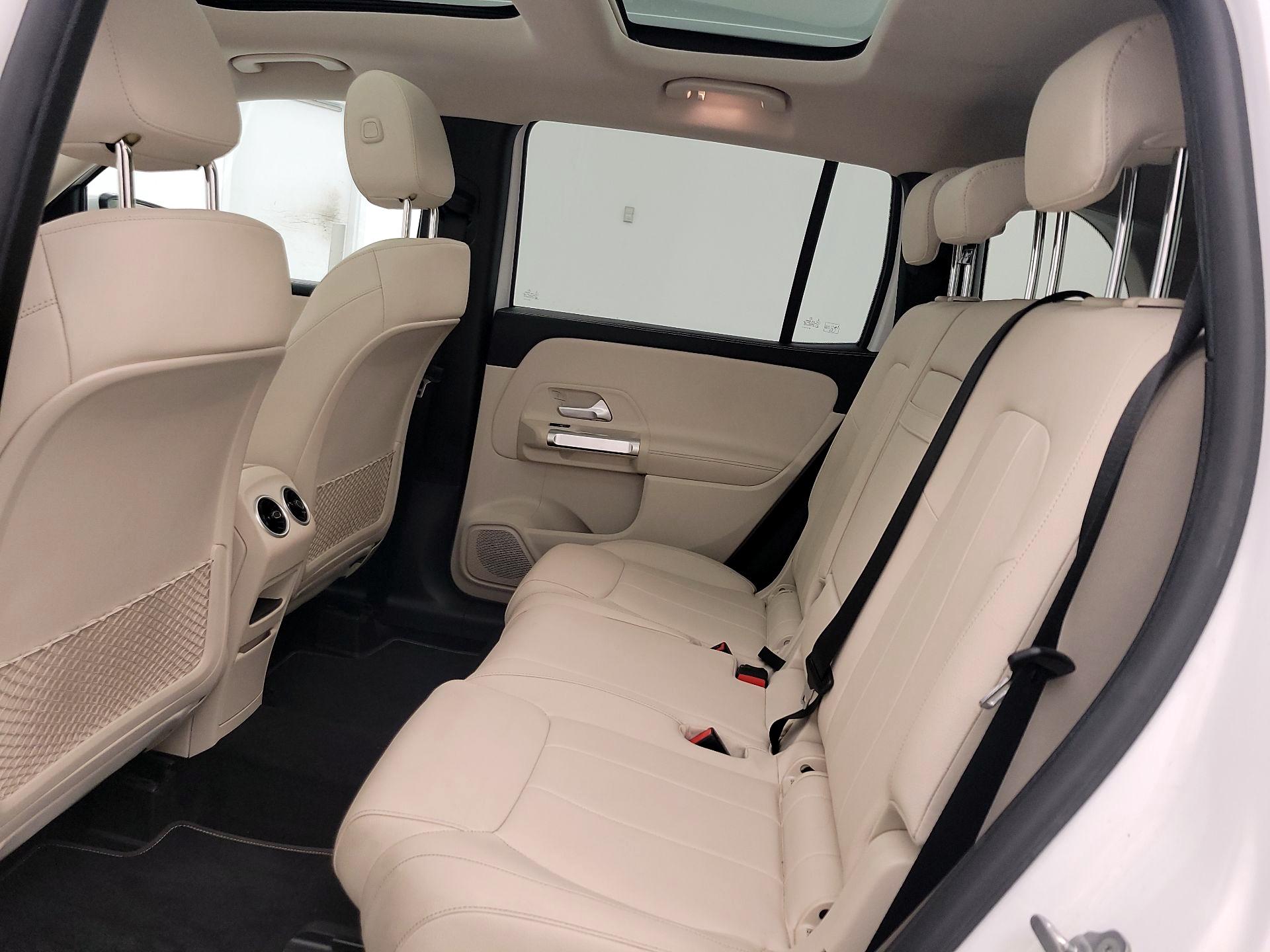 Thumbnail: 2022 Mercedes-Benz GLB - 20