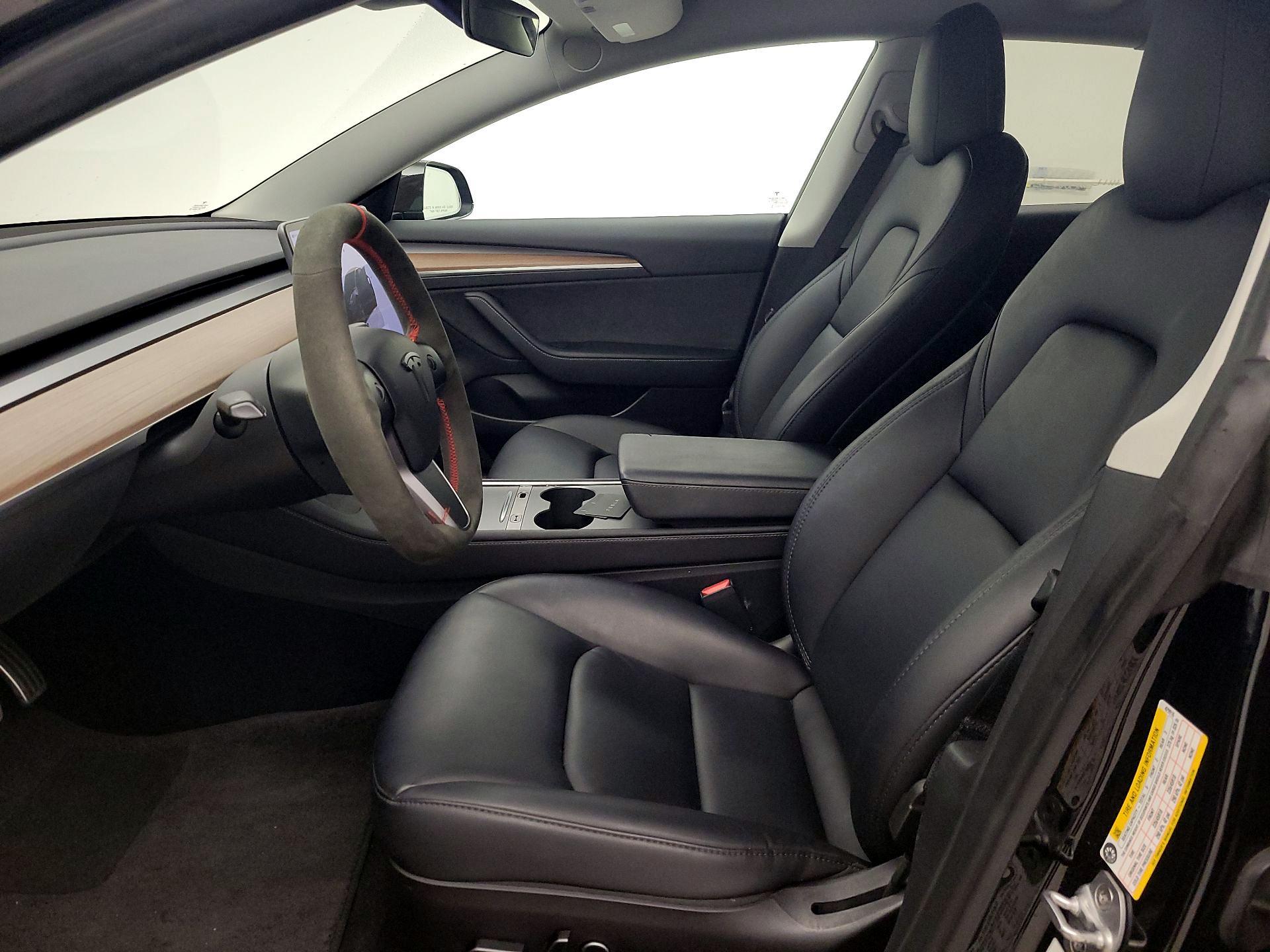 Thumbnail: 2023 Tesla Model 3 - 11