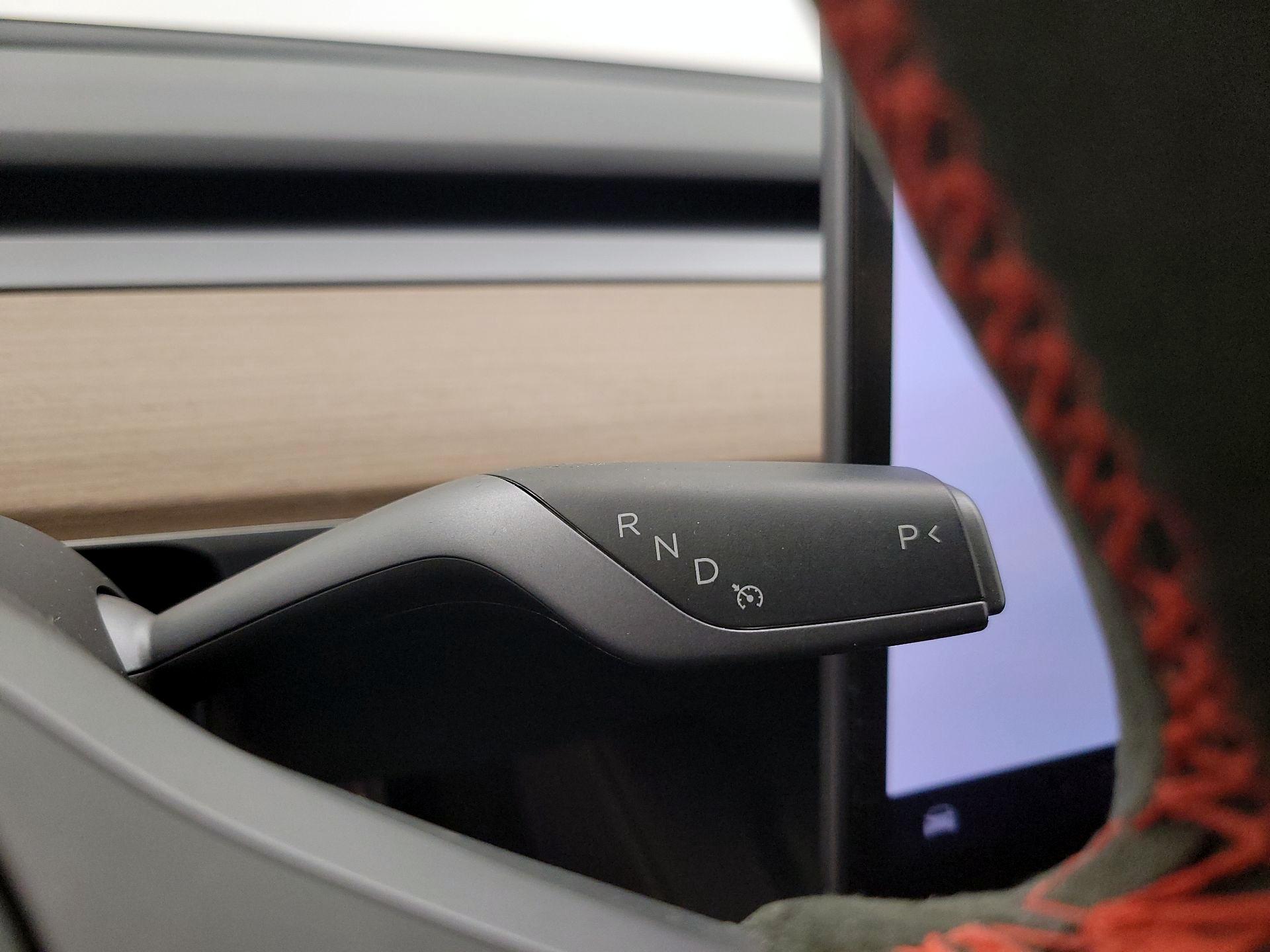 Thumbnail: 2023 Tesla Model 3 - 17