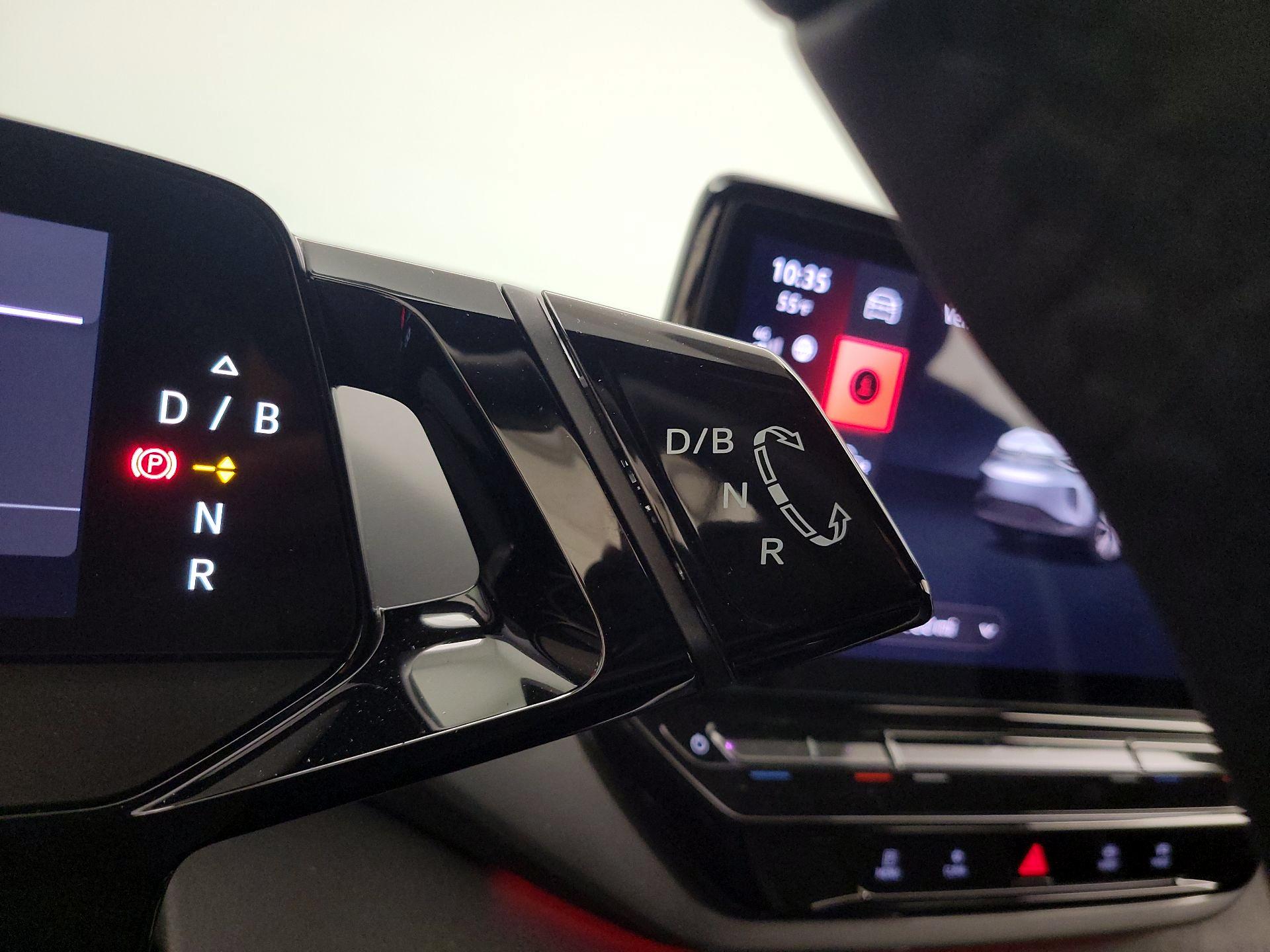 Thumbnail: 2023 Volkswagen ID.4 - 18