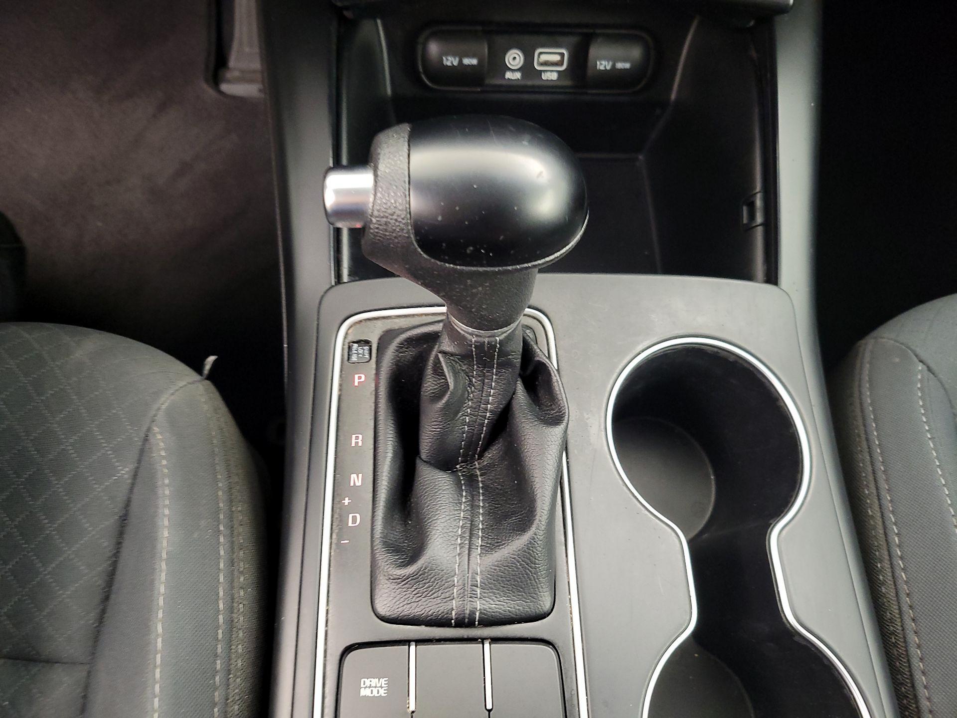 Thumbnail: 2018 Kia Sorento - 17