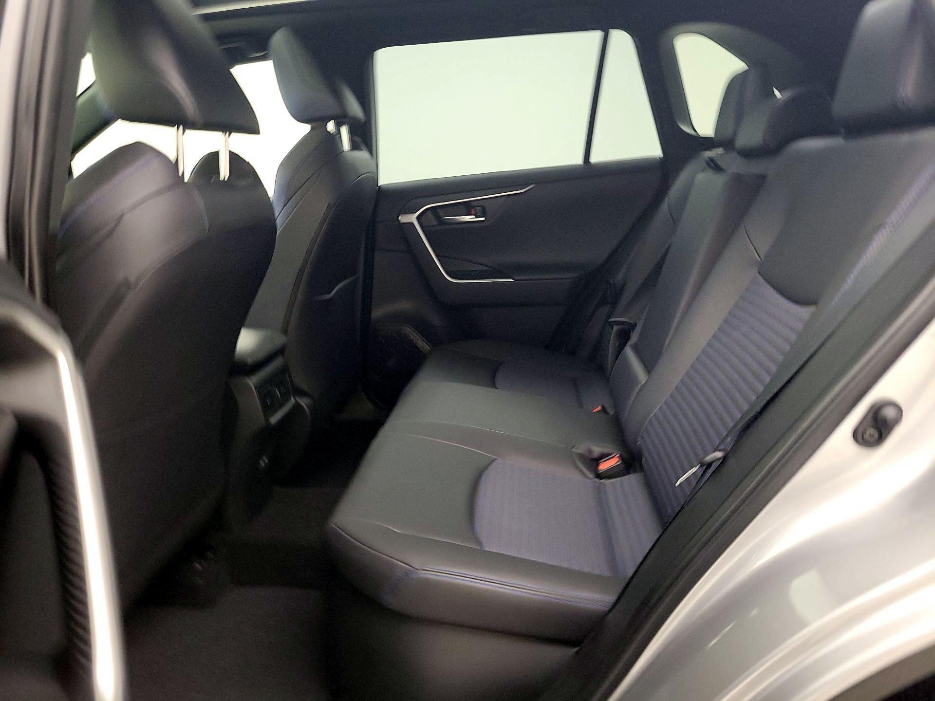 Thumbnail: 2025 Toyota RAV4 - 20