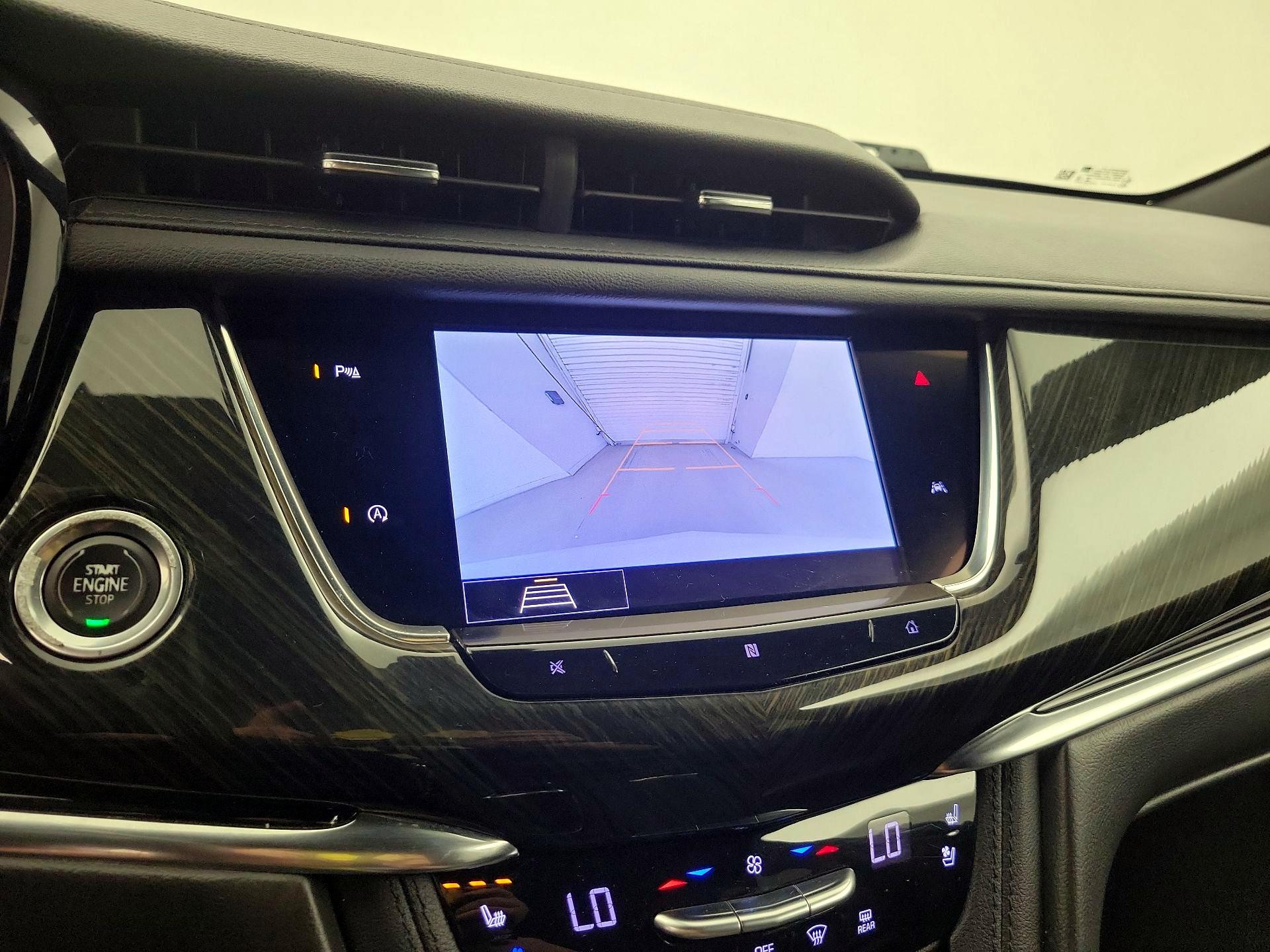 Thumbnail: 2020 Cadillac XT6 - 15