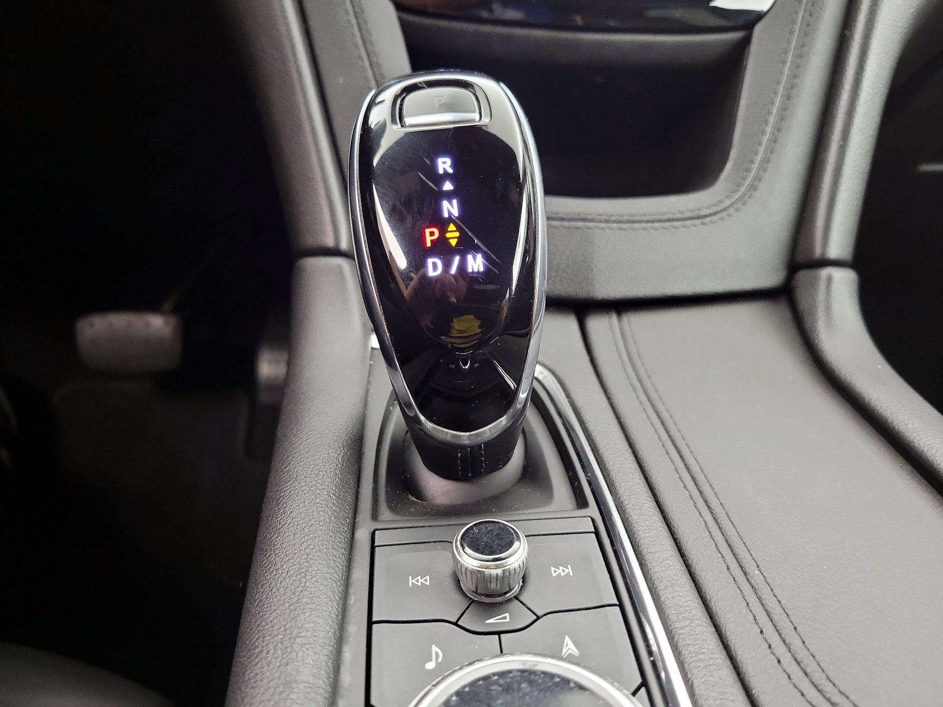 Thumbnail: 2020 Cadillac XT6 - 18