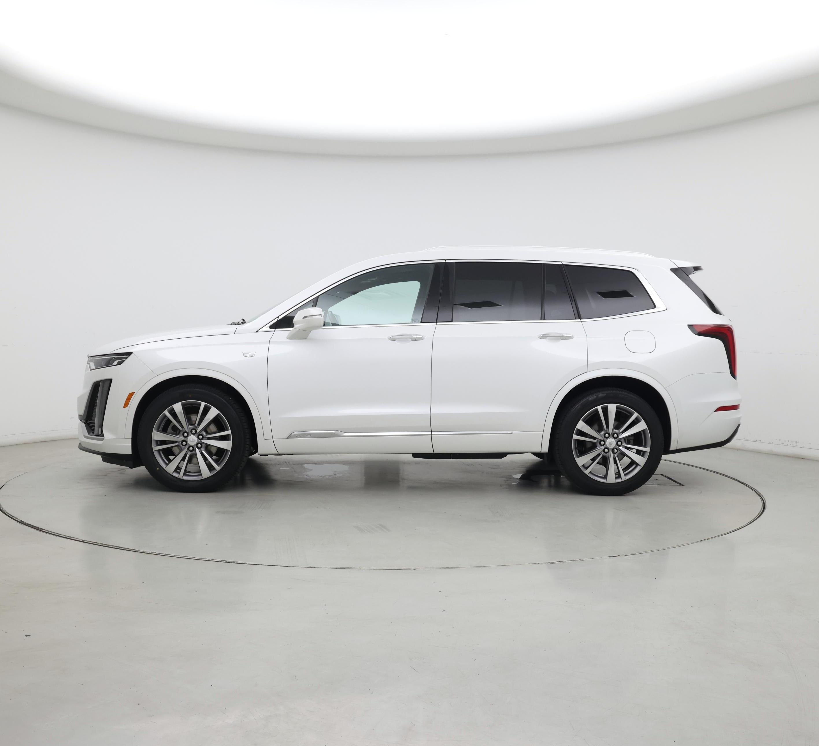 Thumbnail: 2020 Cadillac XT6 - 3