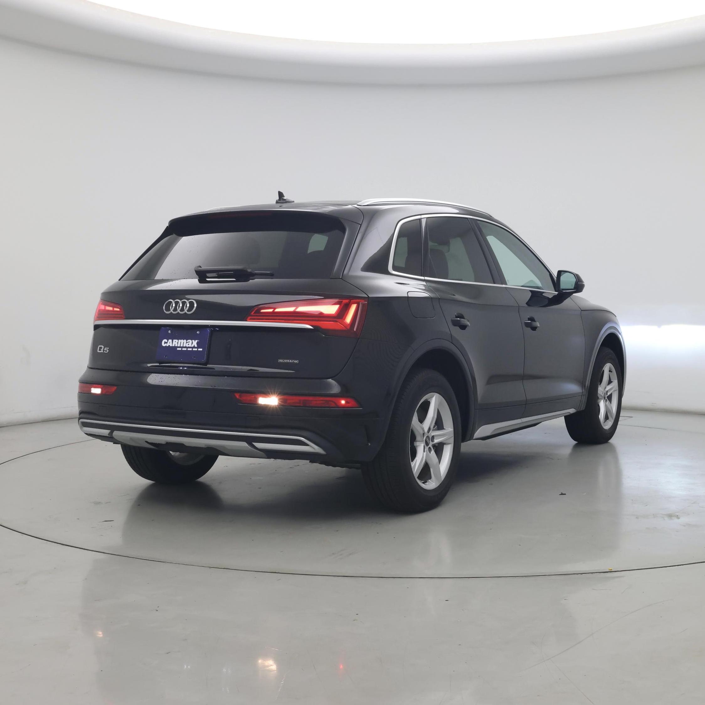 Thumbnail: 2023 Audi Q5 - 8