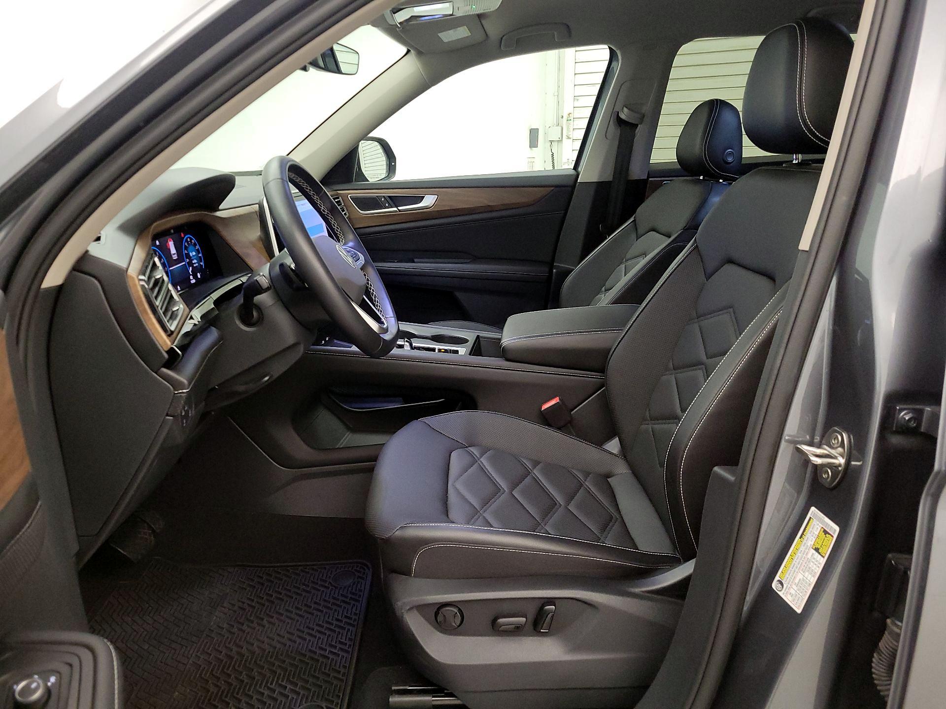 Thumbnail: 2024 Volkswagen Atlas - 11