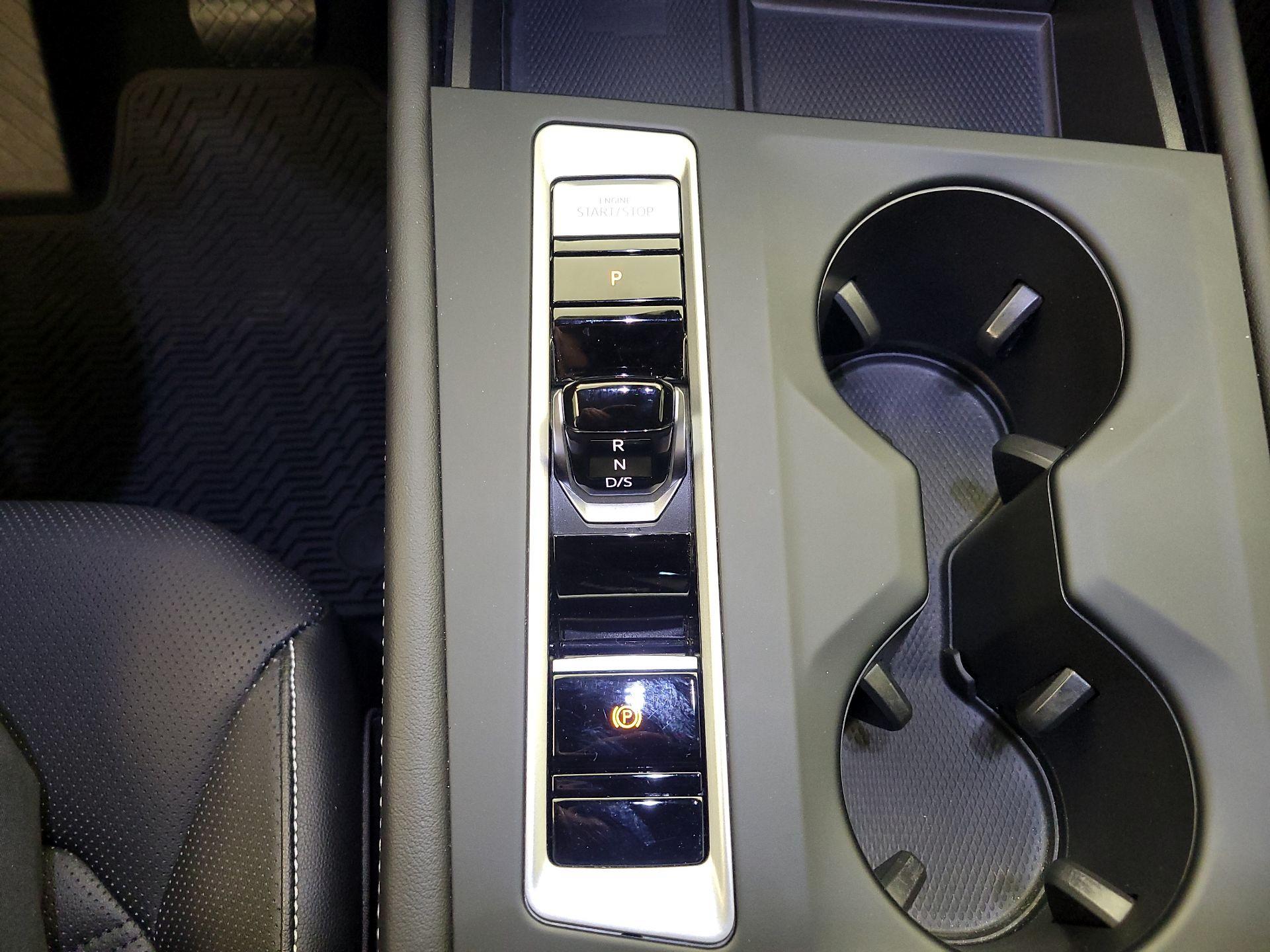 Thumbnail: 2024 Volkswagen Atlas - 17