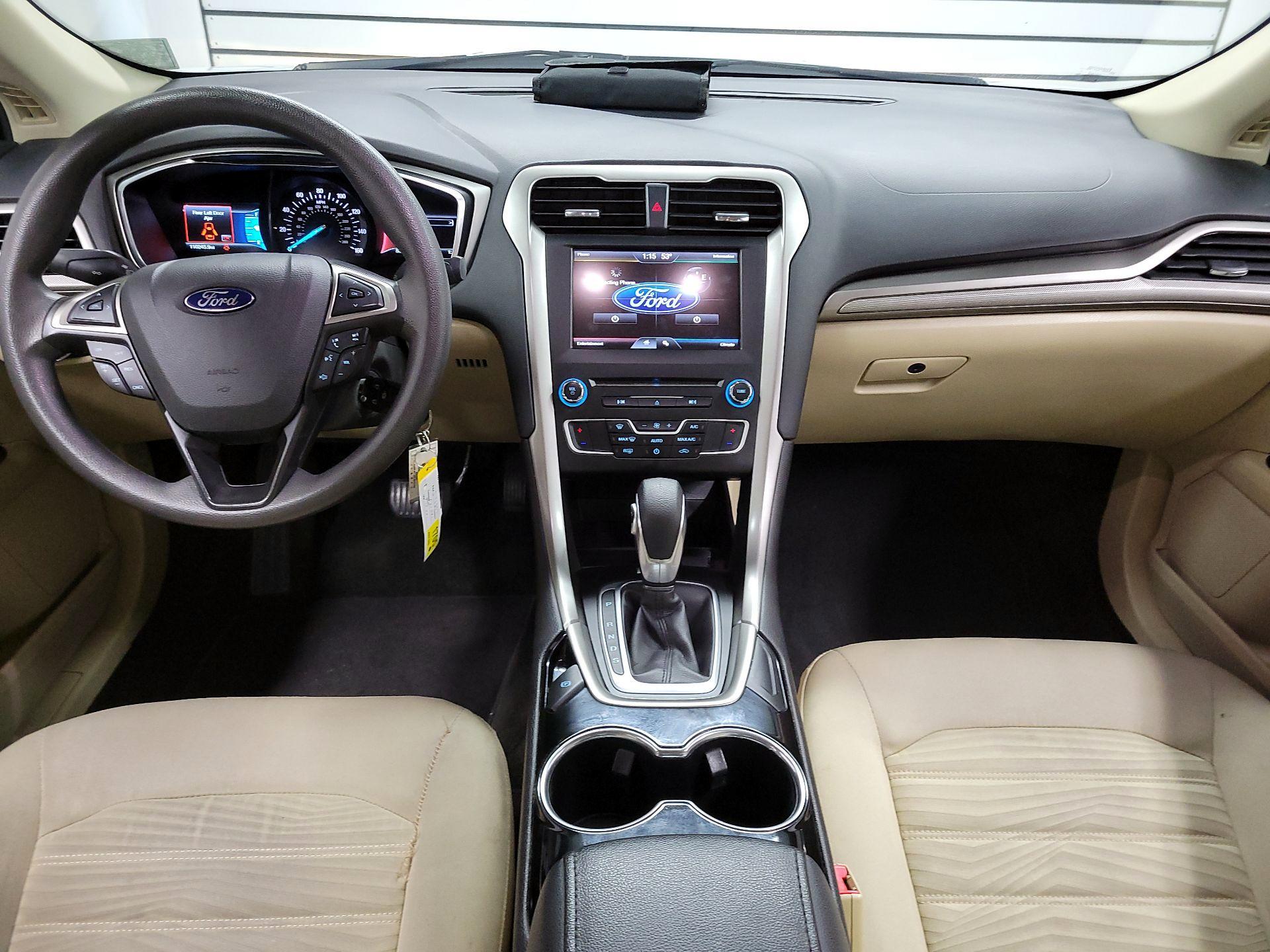 Thumbnail: 2016 Ford Fusion - 9